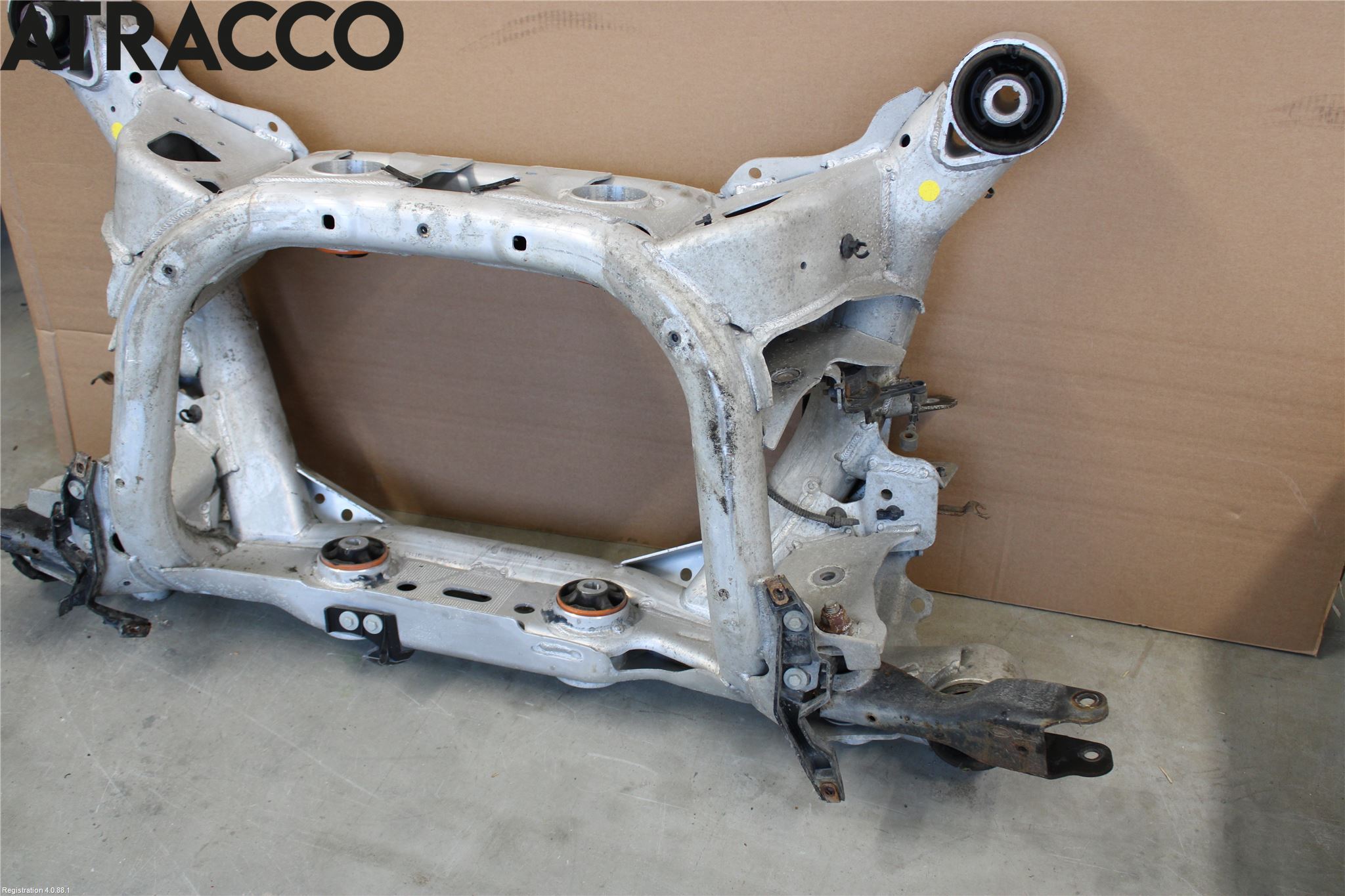 Jaguar I-PACE 18- Bakaksel Feste Travers-Ramme