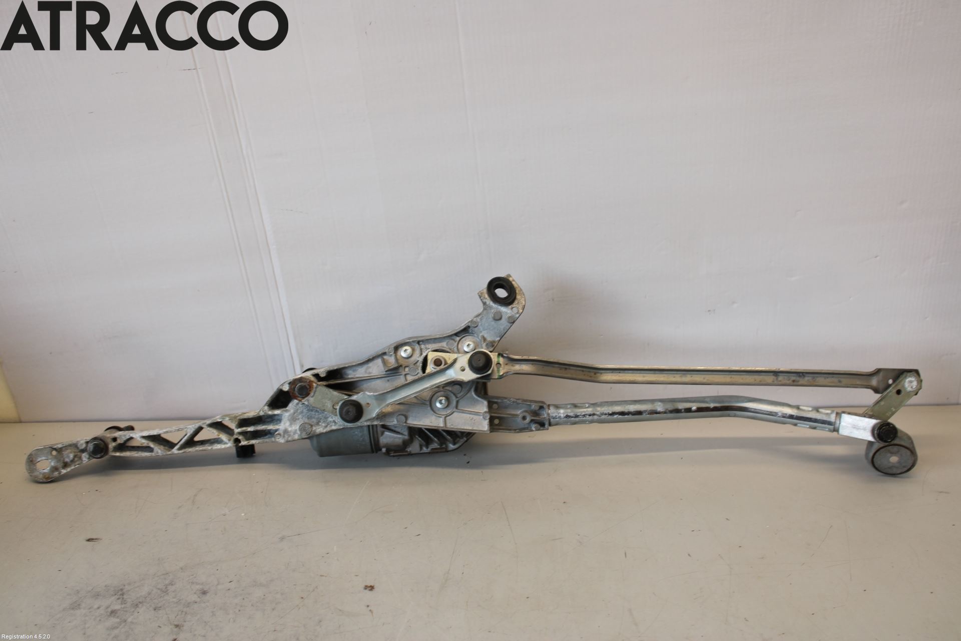 Mercedes-Benz MB E-KLASS (W212) 09-16 Viskermotor Frontrute