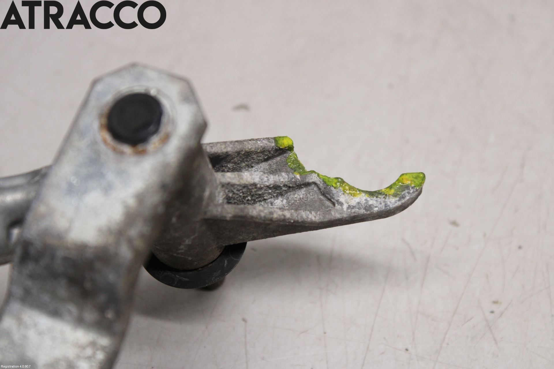 Volkswagen VW TRANSP/CARAVELLE (T5) 04-15 Viskermotor Frontrute