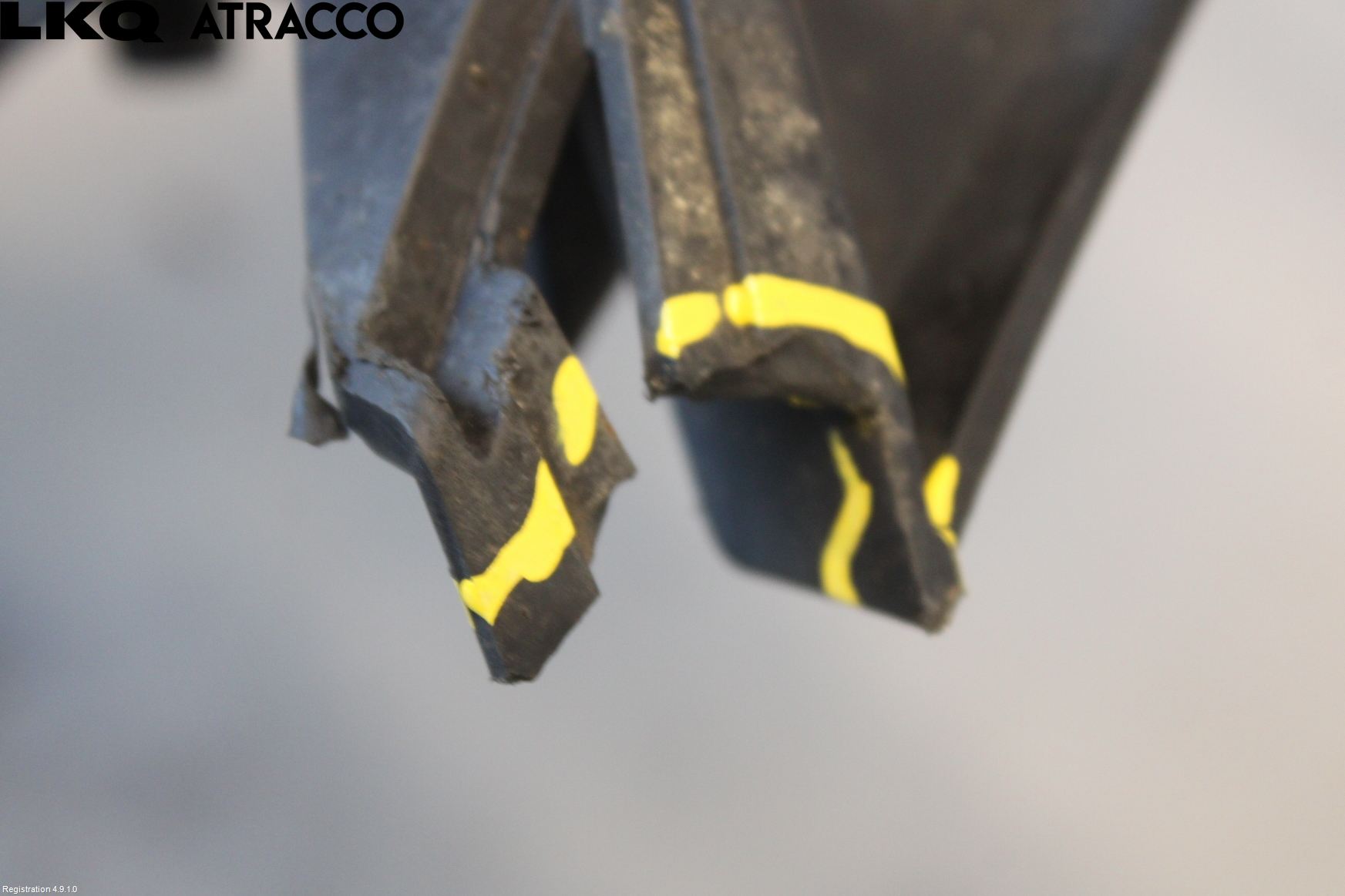 Jaguar XE (X760) 15-24 Grilldel Høyre