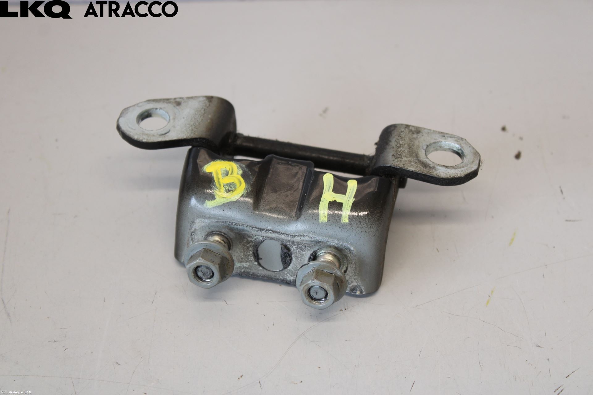 Nissan QASHQAI 10-14 Dørhengsel