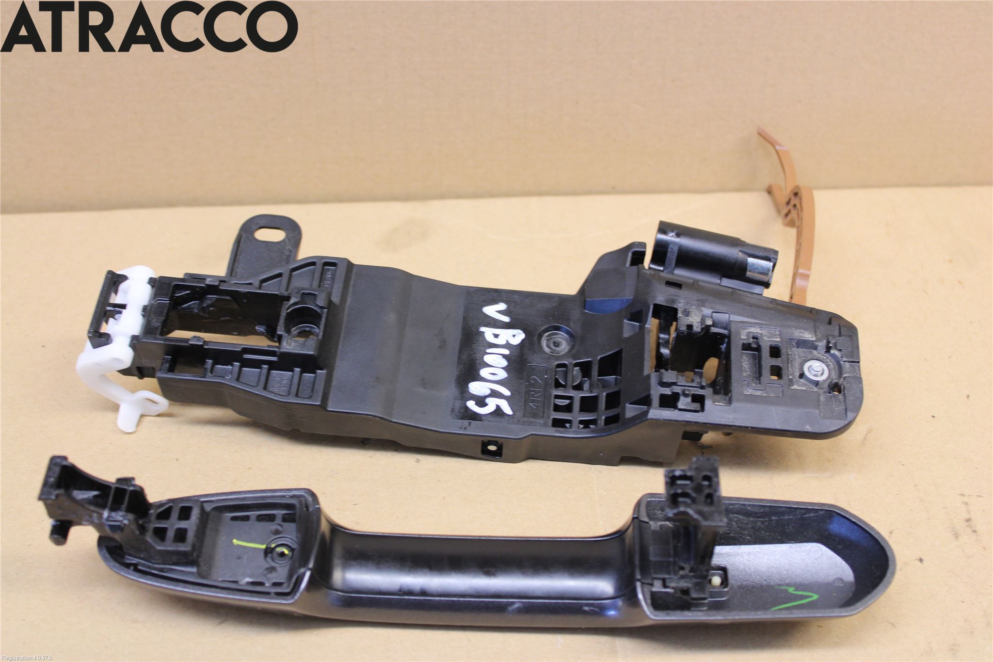 Toyota RAV4 19- Dørhandtak Ytre Venstre