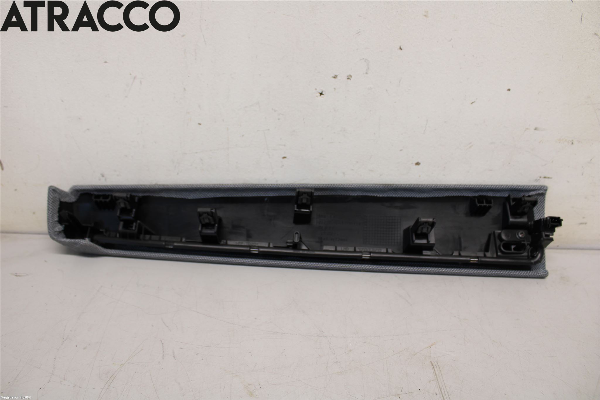 Polestar 2 20- Innr Dekor Instrbord