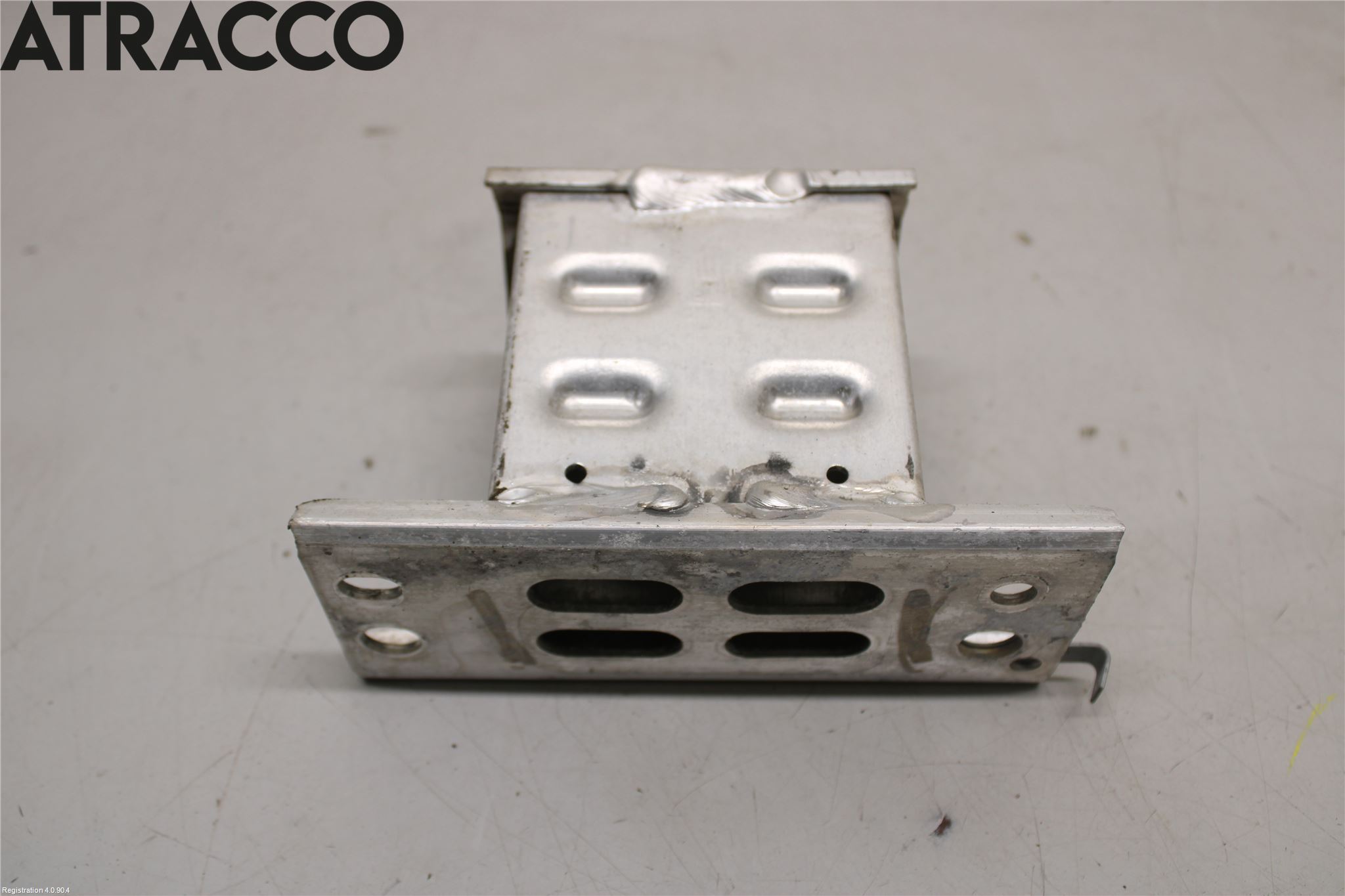 Lexus CT 200h Støtfanger Foran Feste