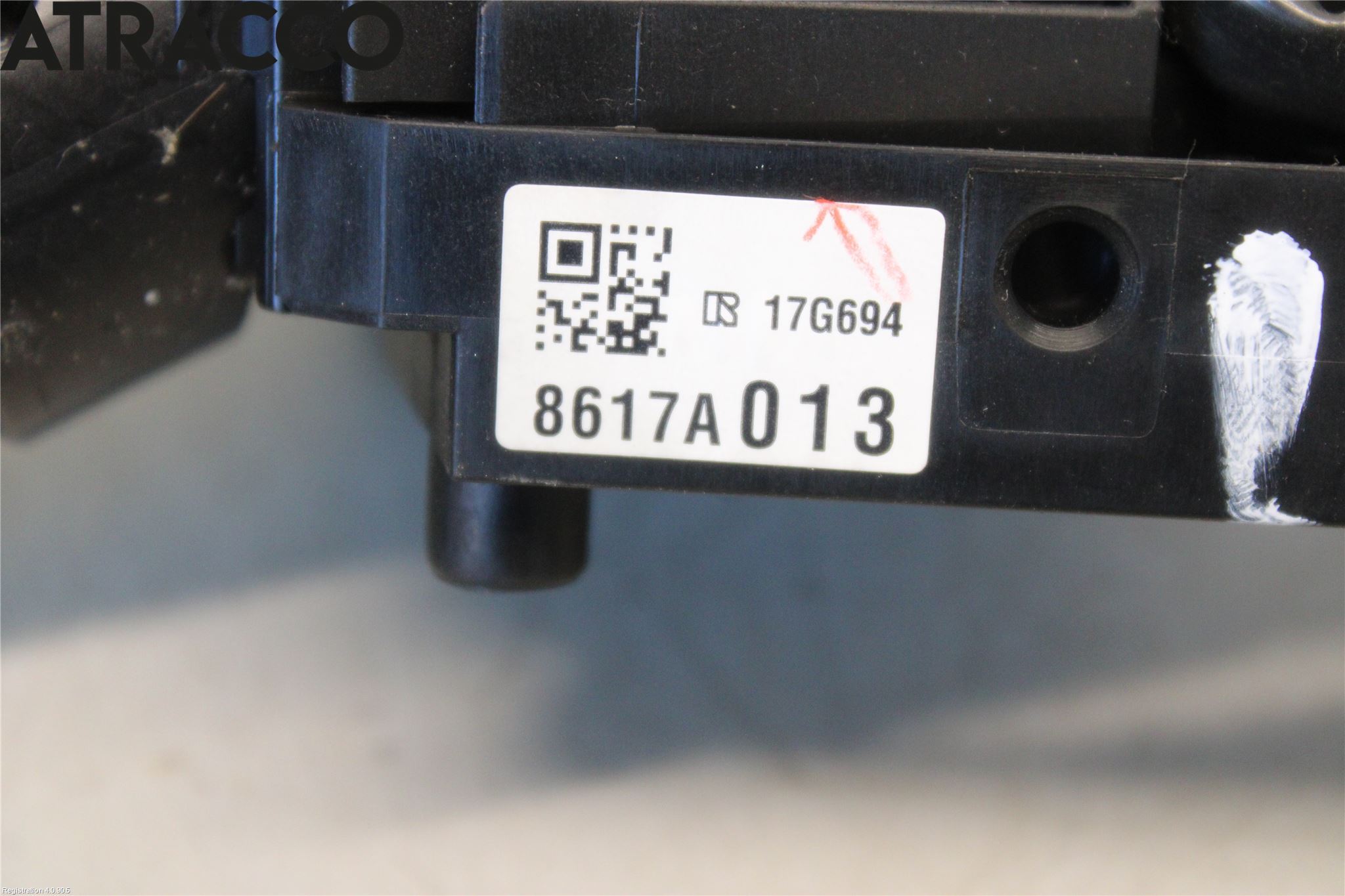 Mitsubishi ASX 10-22 Bryter Ratt Kombi H Og V