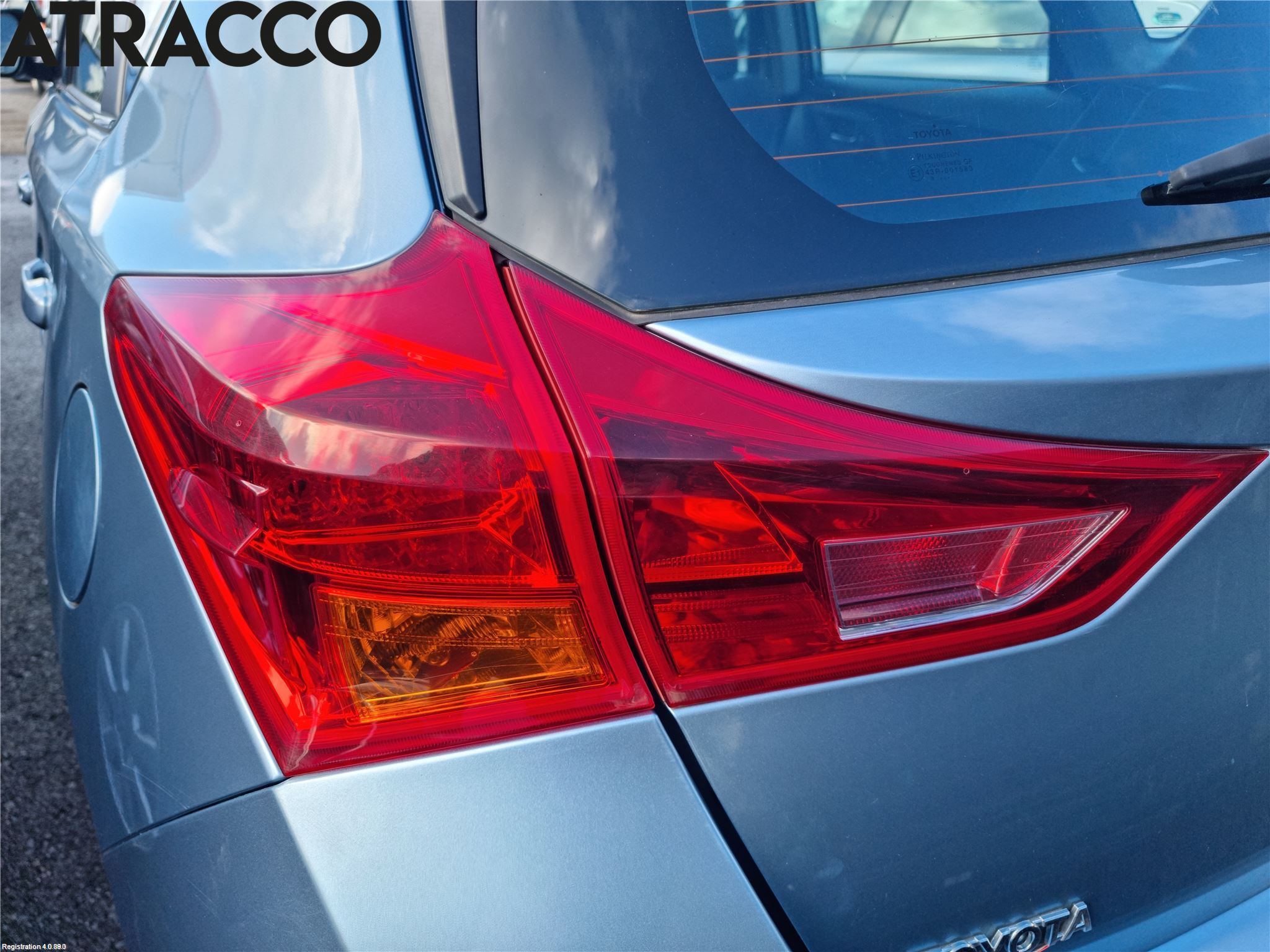 Toyota AURIS 13-19 Baklykt Venstre  På Luke(Indre