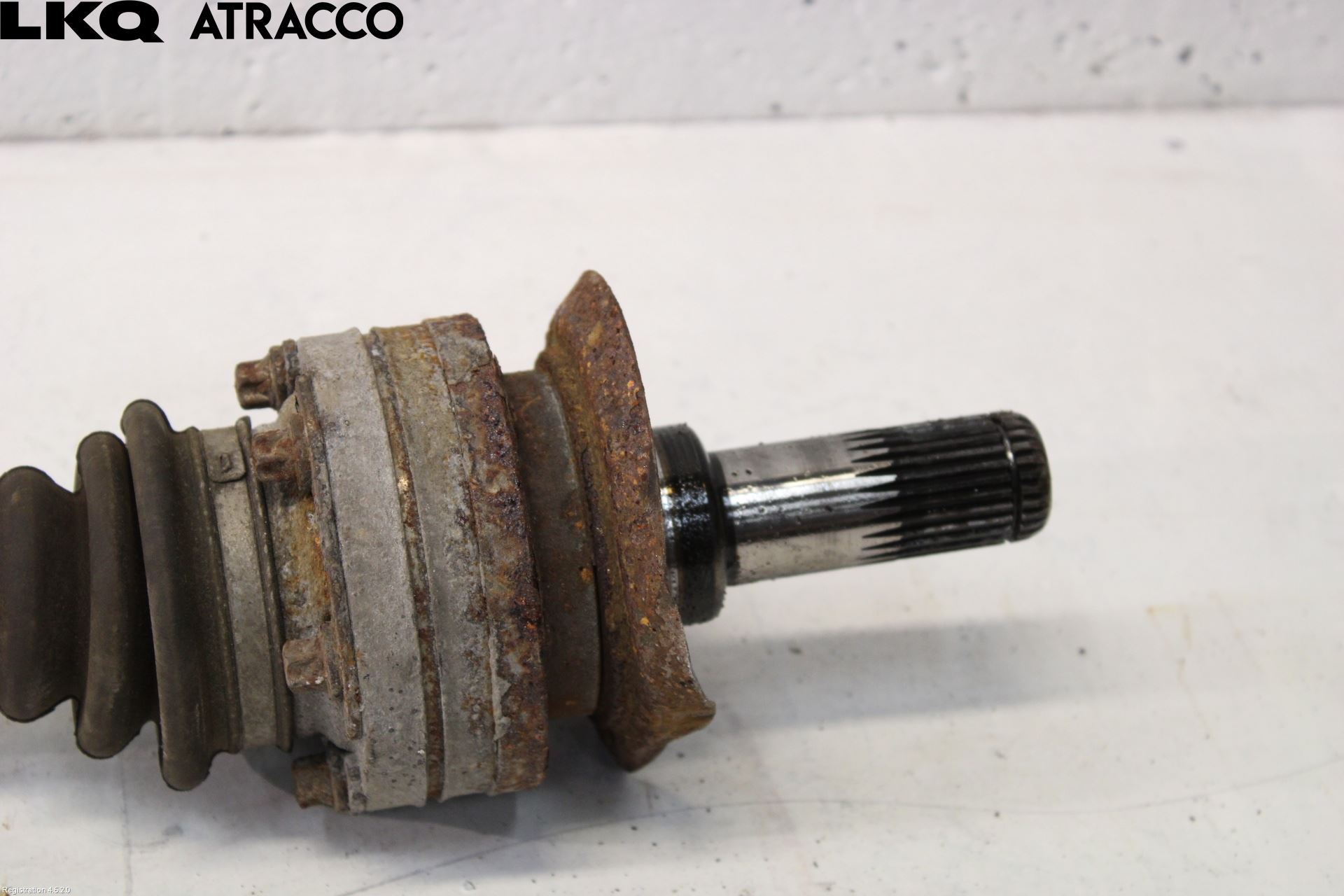 BMW 5 E60/61 Sed/Tou 02-10 Drivaksel Bak Kompl Venstre