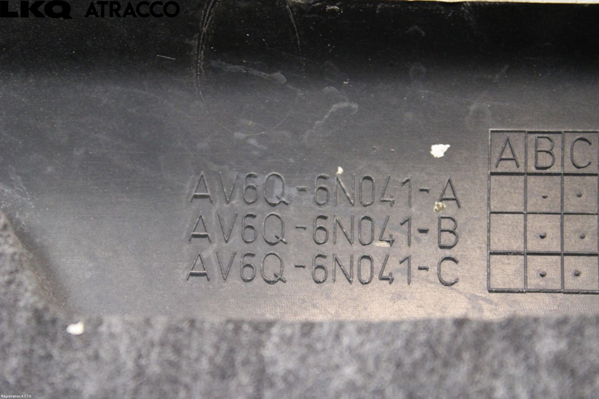 Volvo V40 12-19 Motor Deksel Over Motor