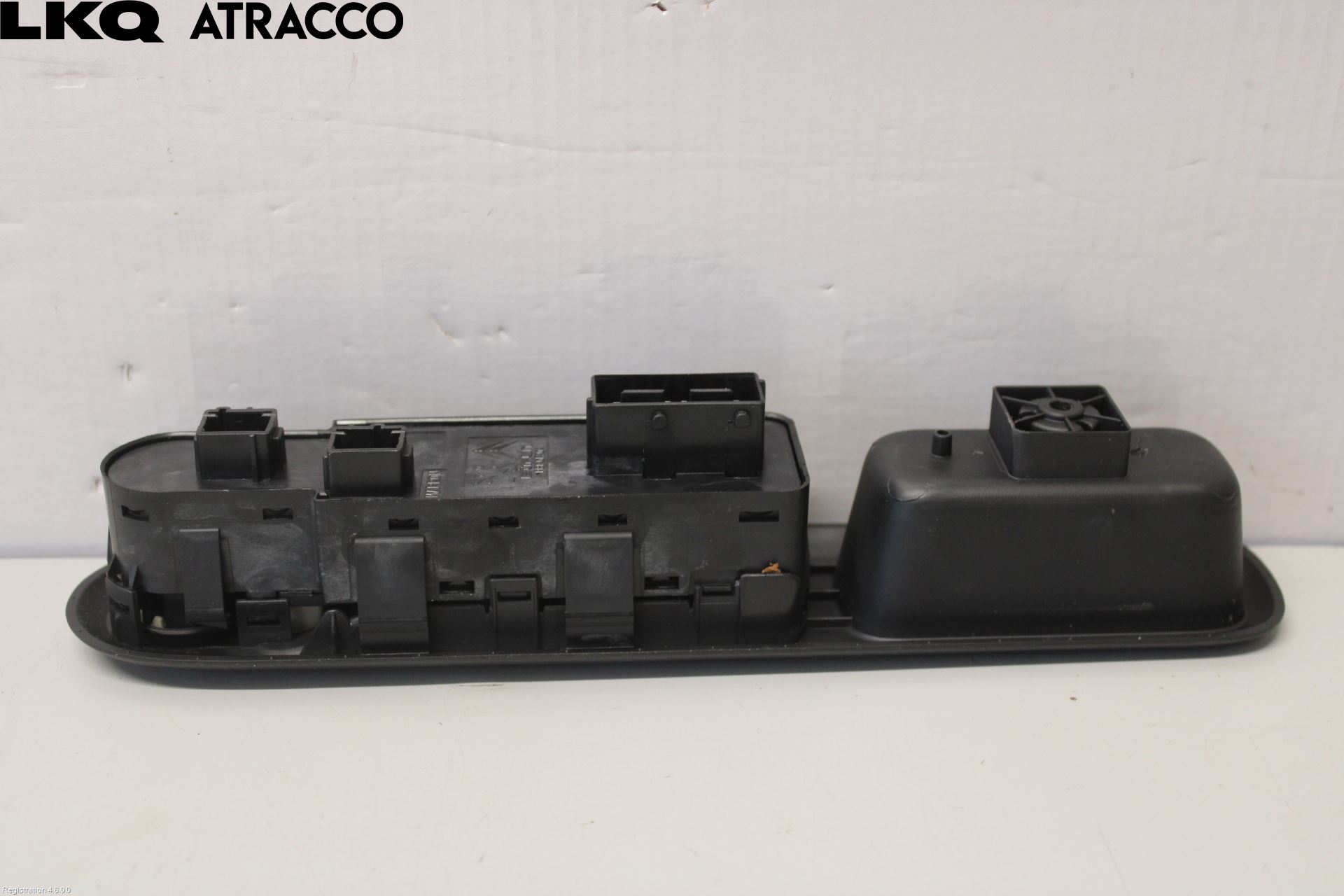 Peugeot 5008 10-16 Bryter Vindusheis