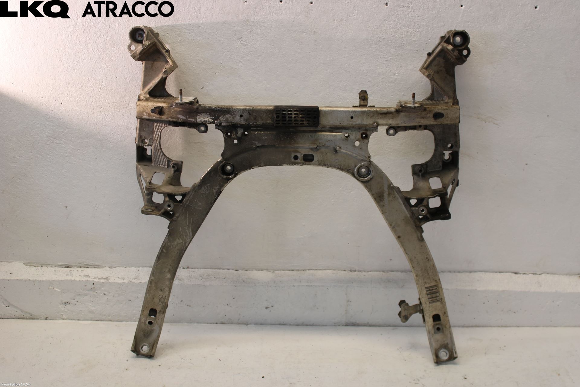 BMW 5 E60/61 Sed/Tou 02-10 Forstillingsbjelke(Tvergående)