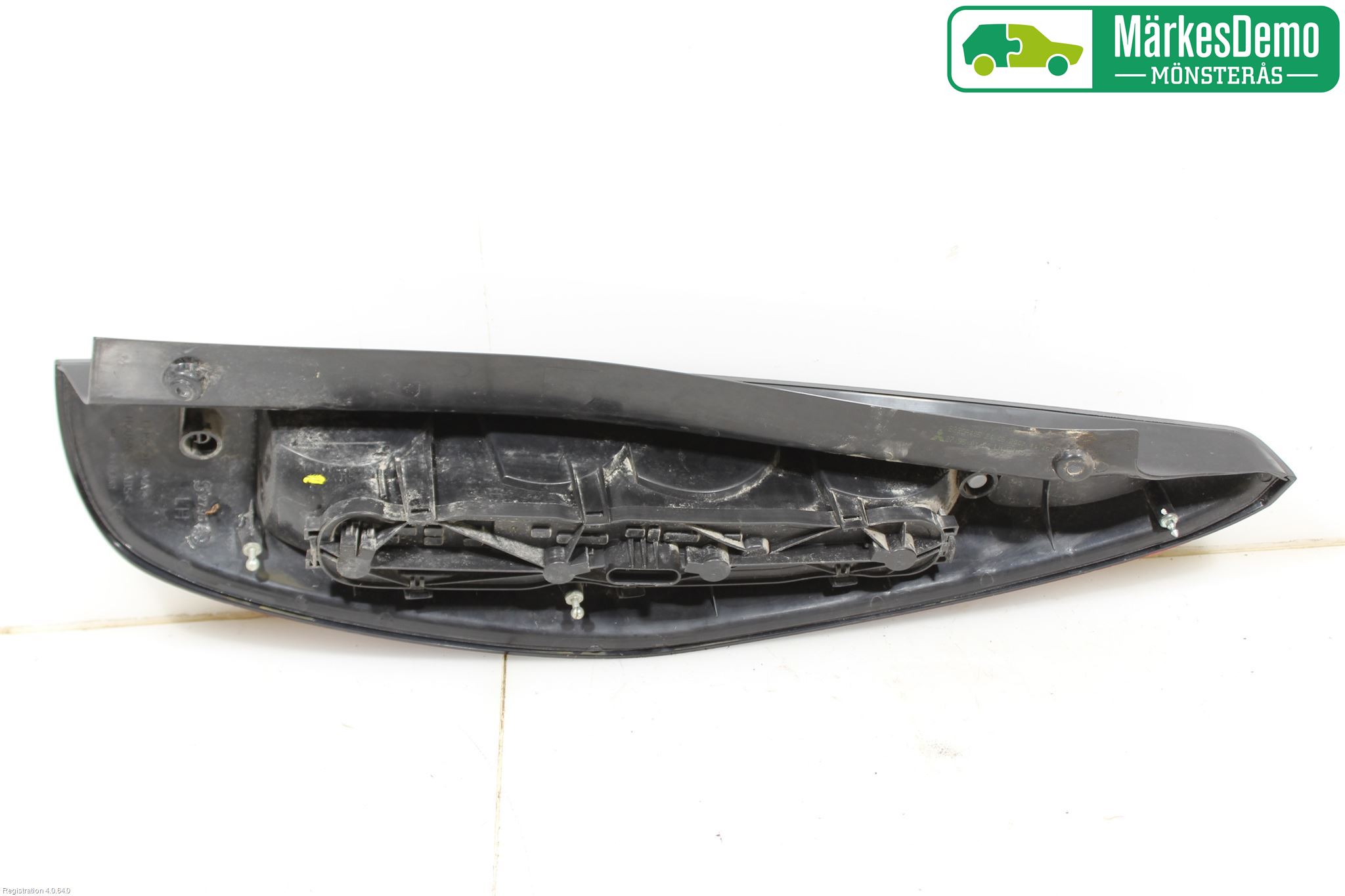 Mitsubishi COLT   04-08 Baklykt Venstre