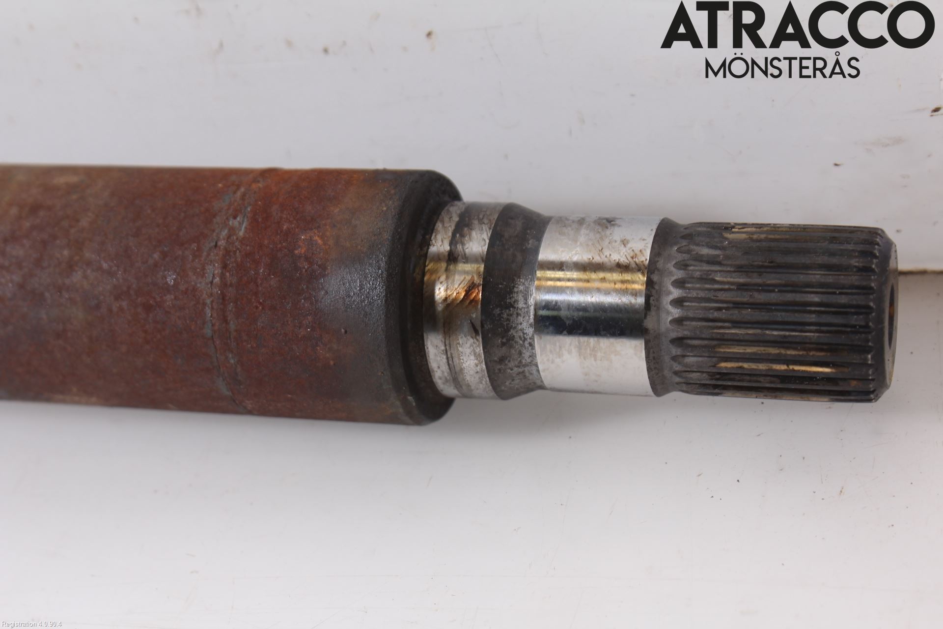 Ford MONDEO 15-22 Drivaksel Foran Kompl Høyre
