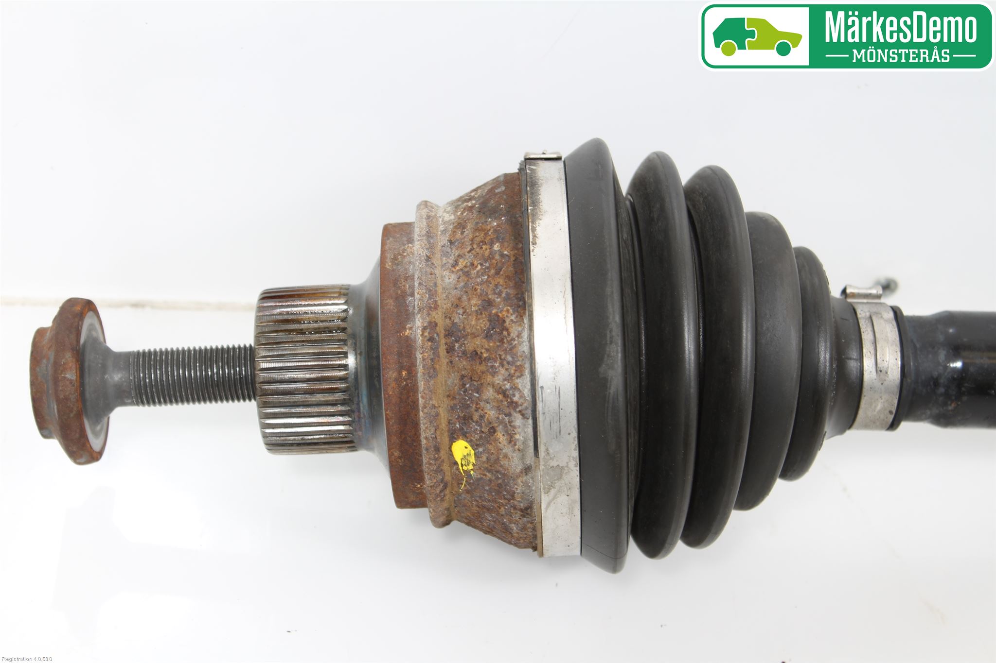 Audi A4/S4 08-11 Drivaksel Foran Kompl Venstre
