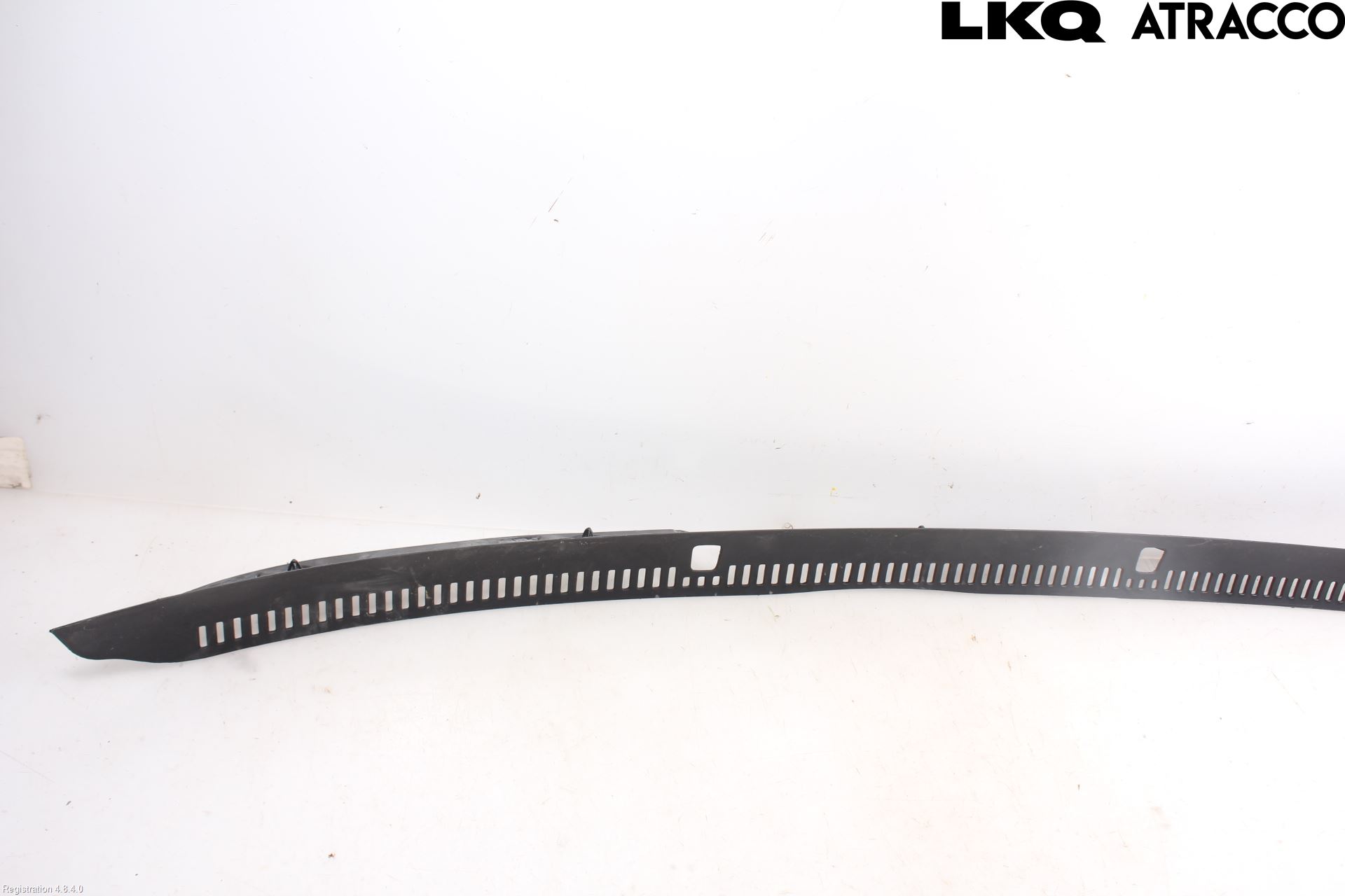 Volvo V60 14-18 Visker Deksel-Grill-Under Frr
