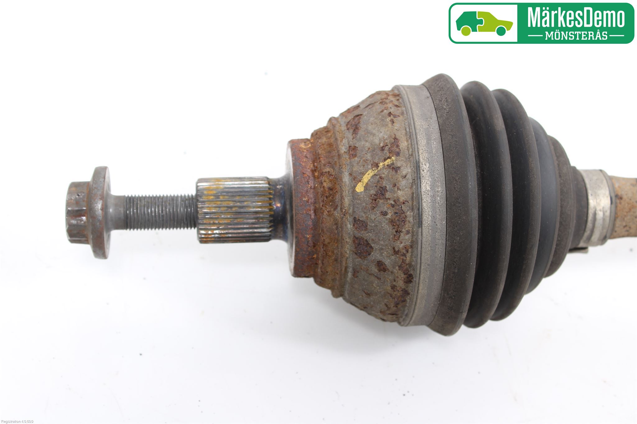 Volkswagen VW PASSAT 15-19 Drivaksel Foran Kompl Venstre