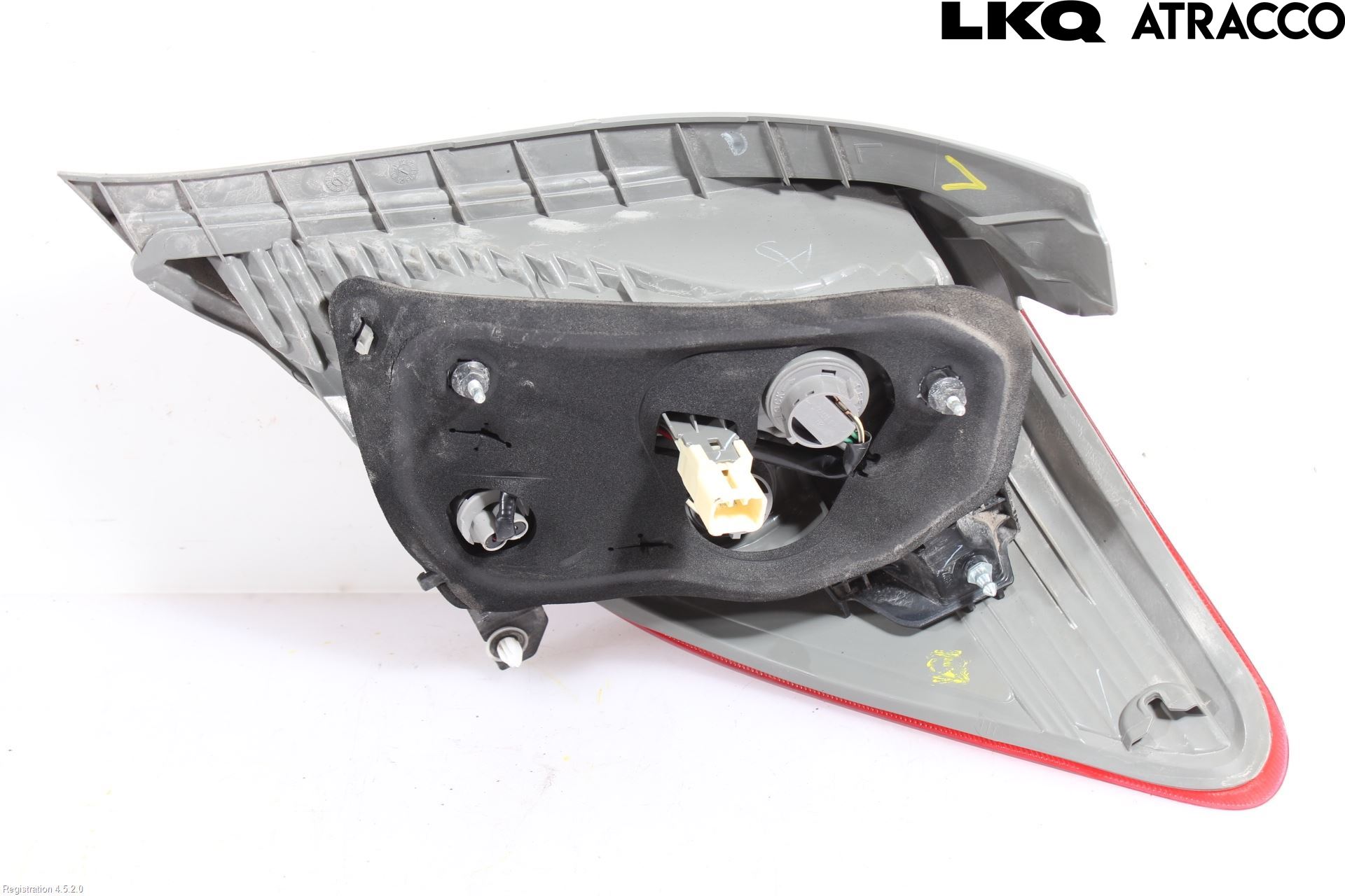 Toyota YARIS XP130 12-14 Baklykt Venstre