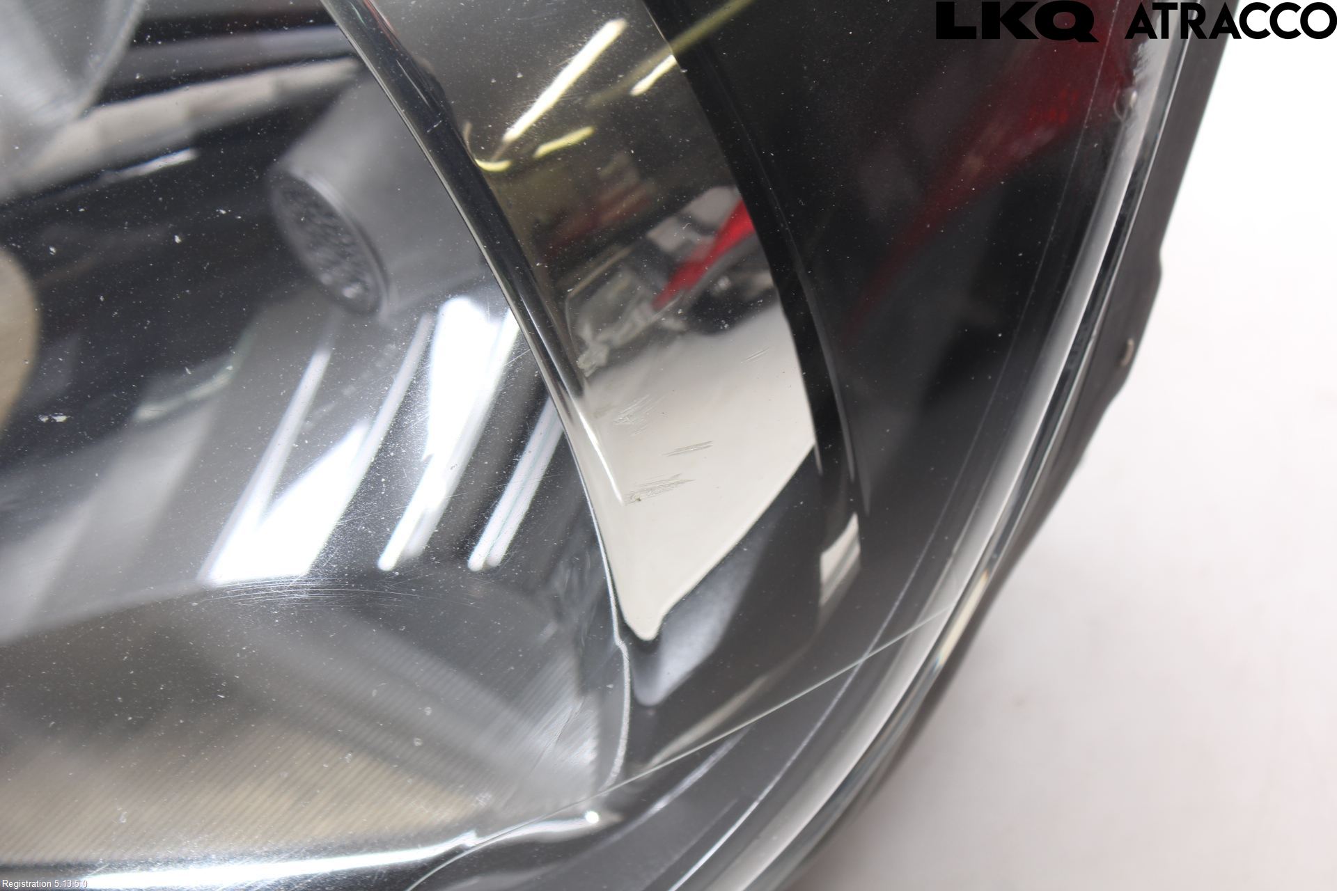 Volkswagen VW CADDY 11-15 Frontlykt Venstre