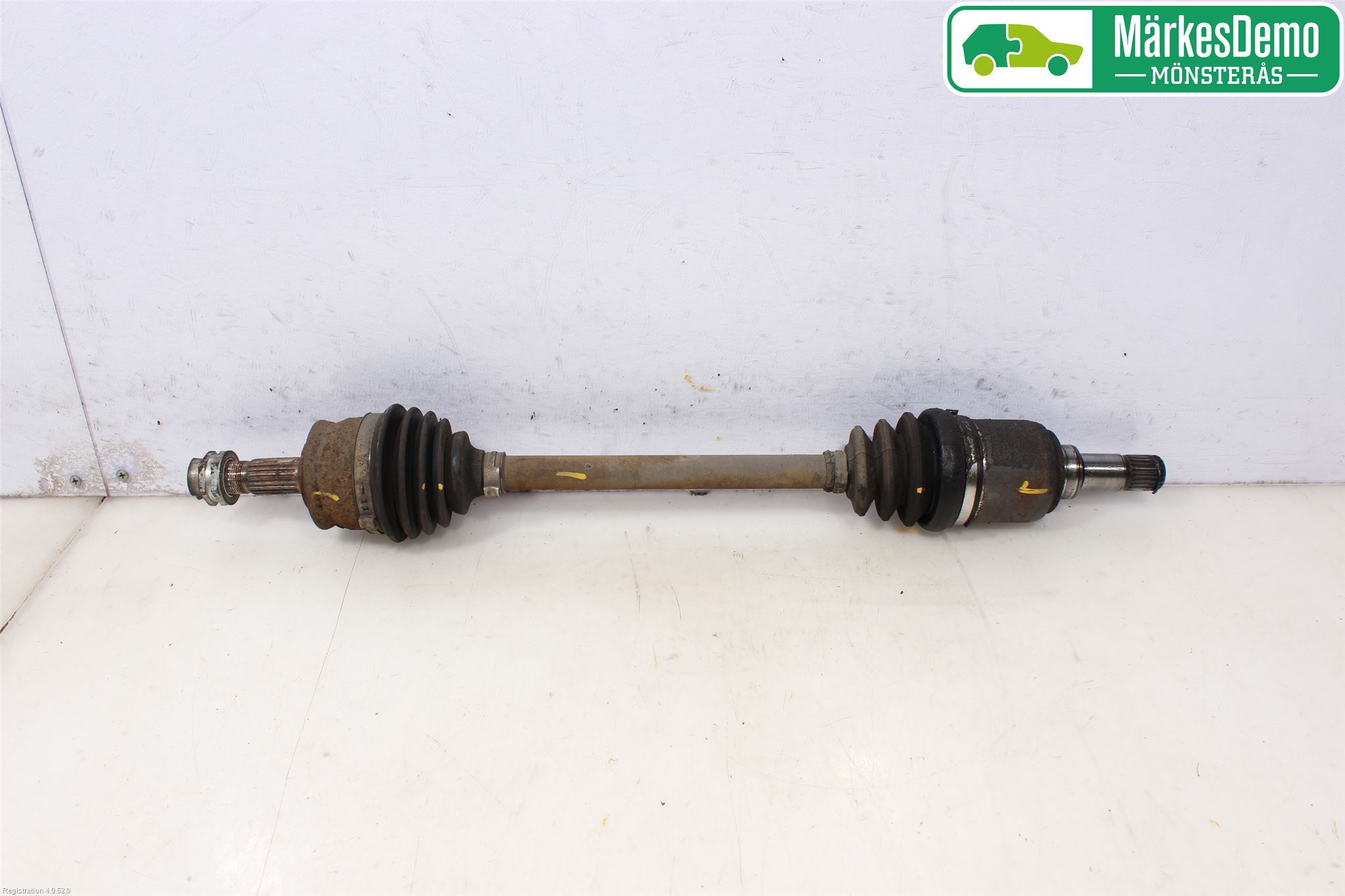 Ford KA 09-16 Drivaksel Foran Kompl Venstre