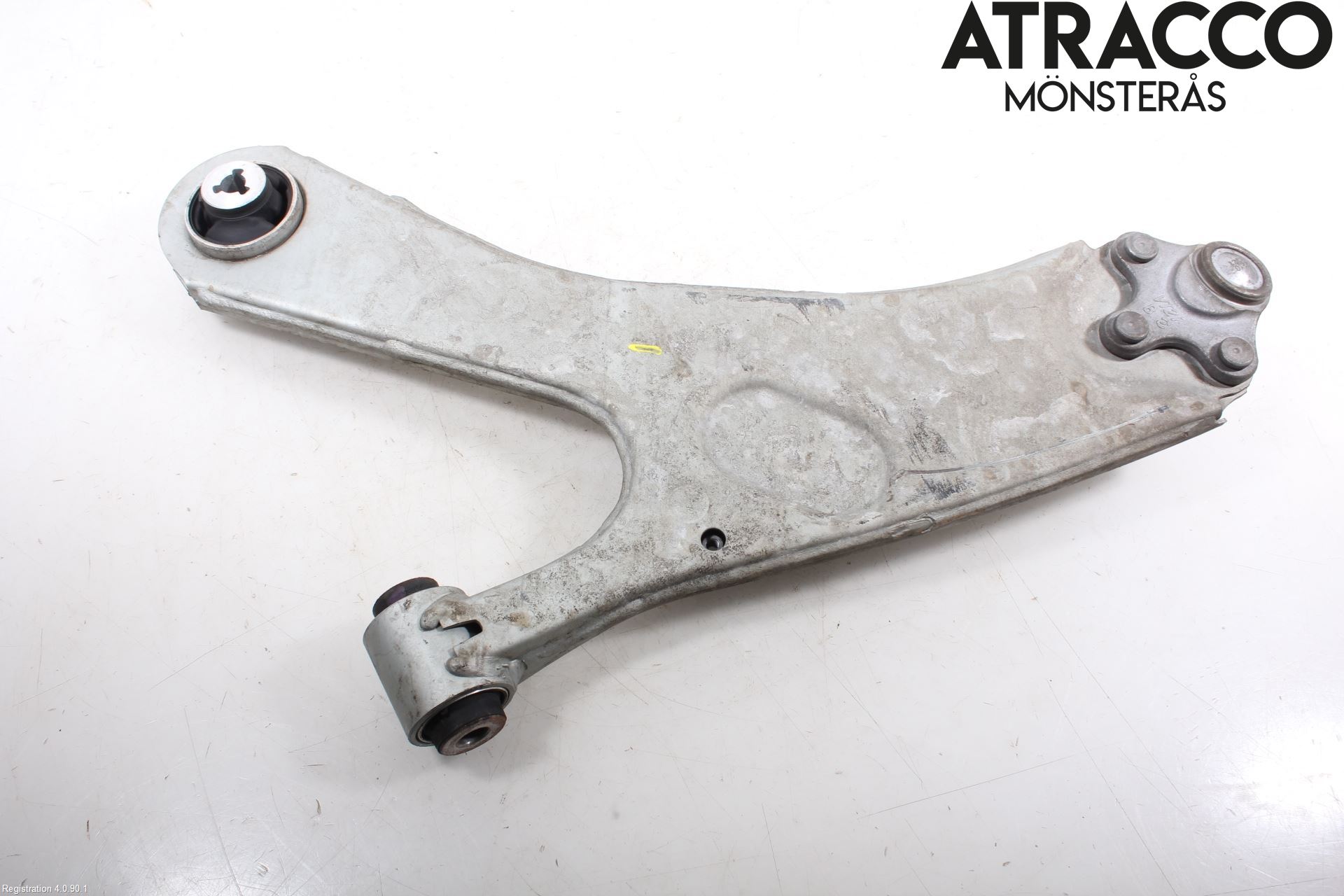Peugeot 2008/E-2008 20- Bærearm Foran Høyre Nedre