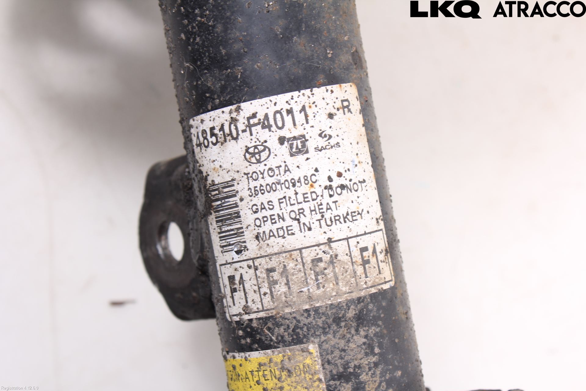 Toyota C-HR 16-23 Fjærbein Foran Høyre