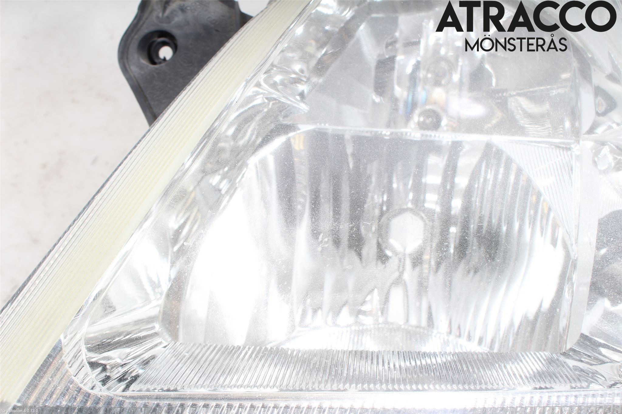 Opel MERIVA A   03-10 Frontlykt Venstre
