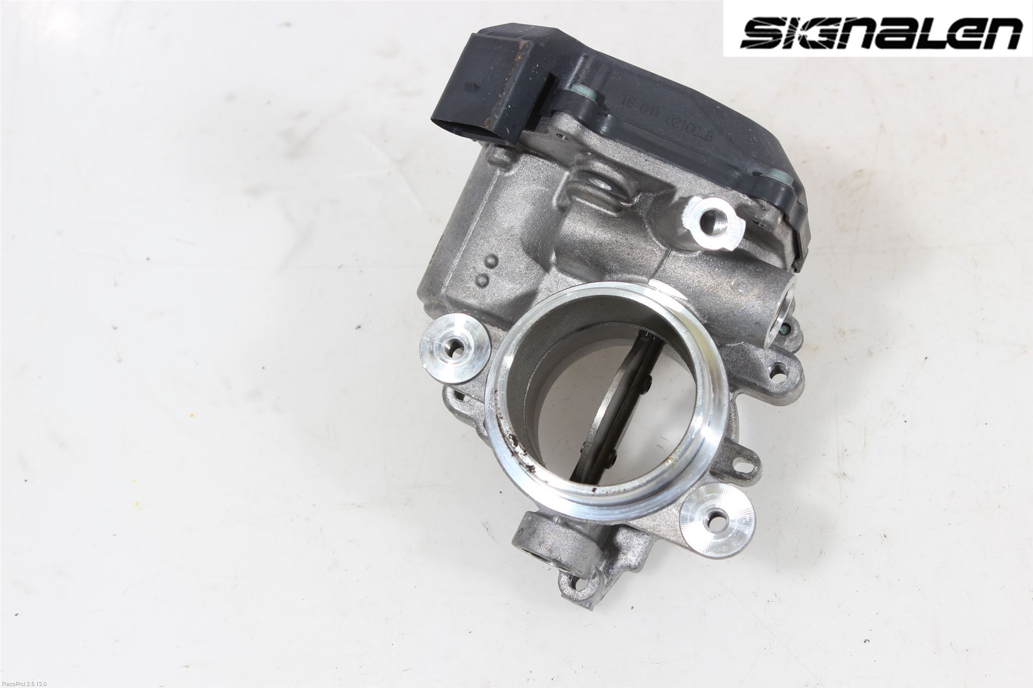 Audi A4/S4 B9 16-19 Inns Spjeldhus