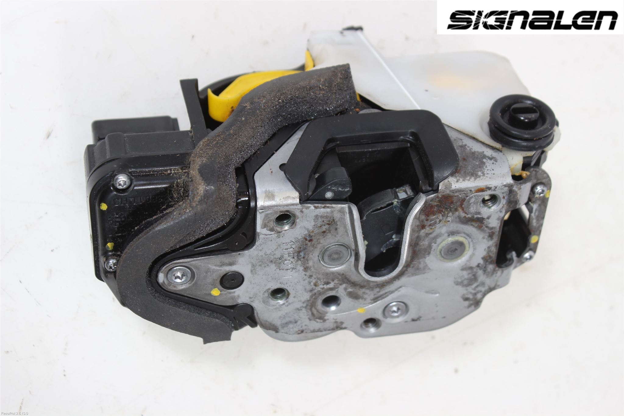 Opel ASTRA J 10-15 Dørlås - Låsekasse