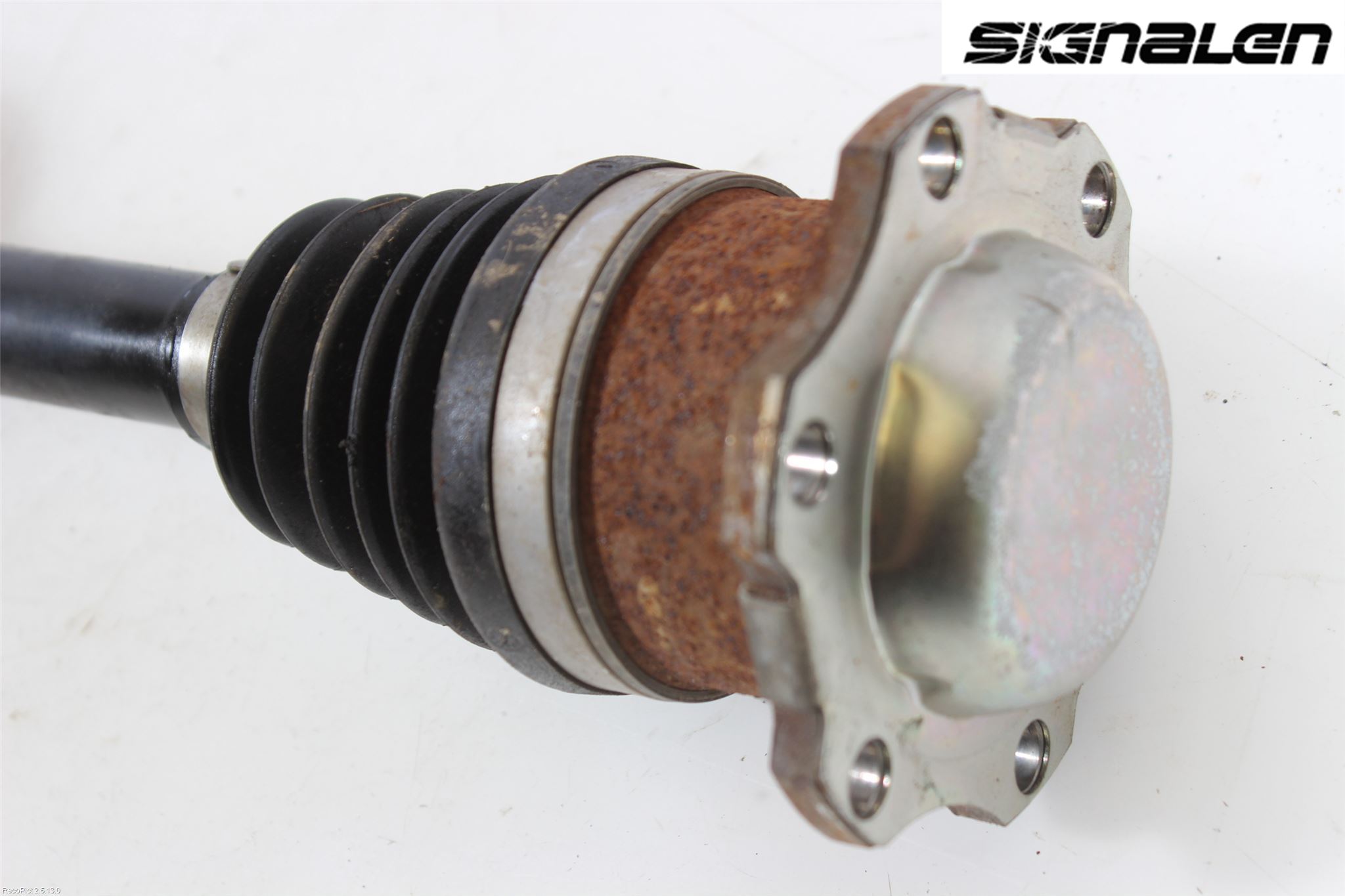 Volkswagen VW POLO 05-09 Drivaksel Foran Kompl Venstre