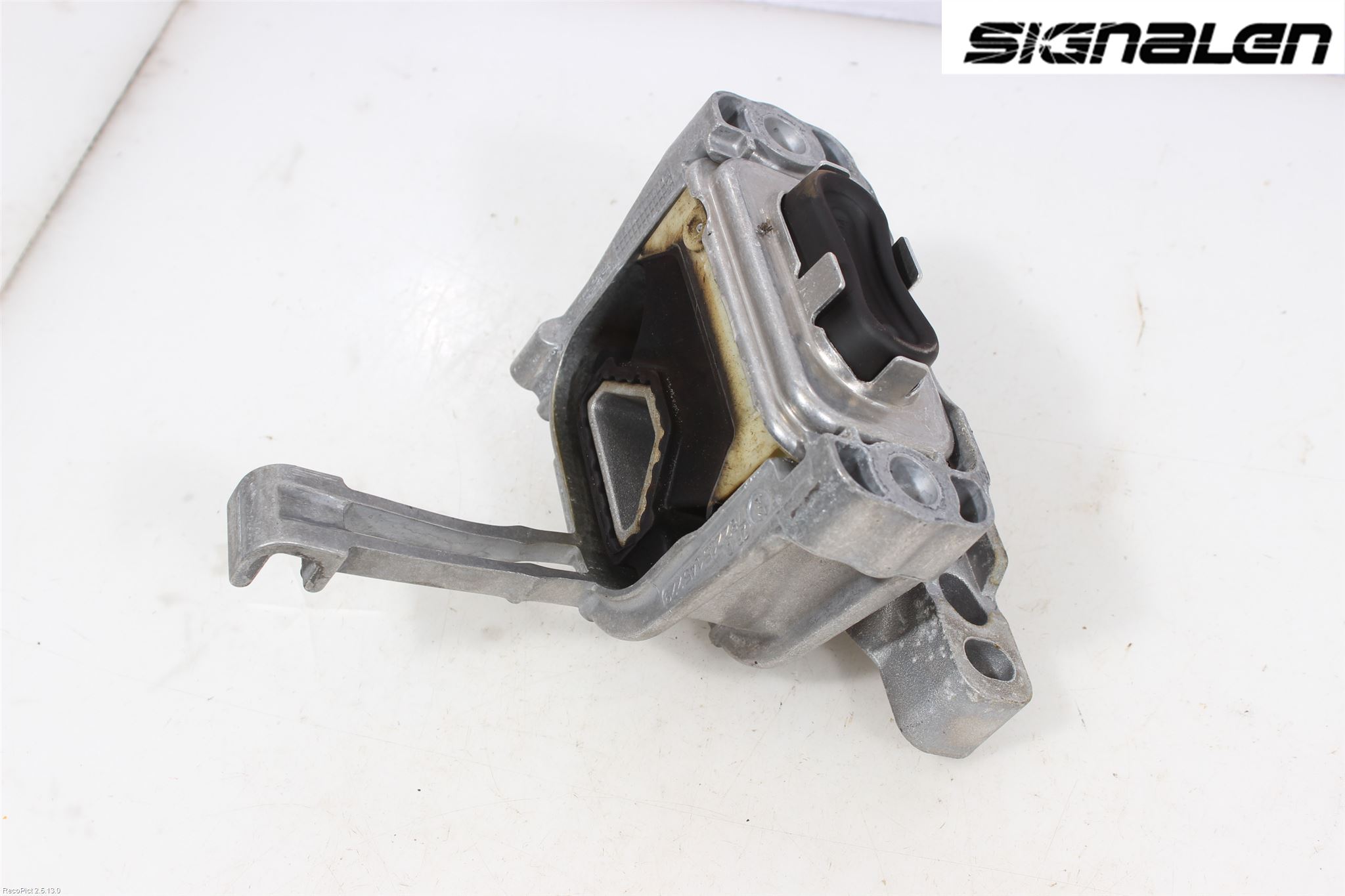 Volkswagen VW PASSAT 15-19 Motor Feste Gummi
