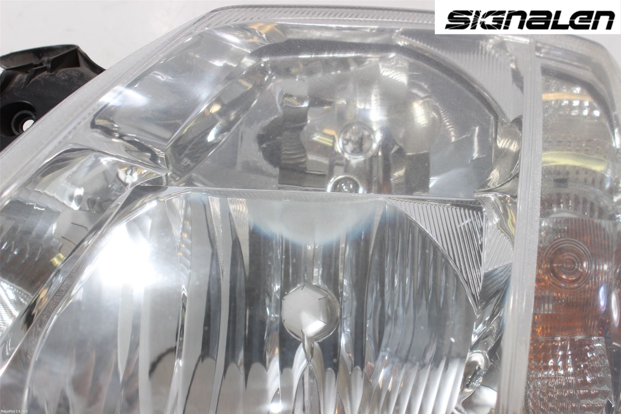 Opel MERIVA A   03-10 Frontlykt Venstre