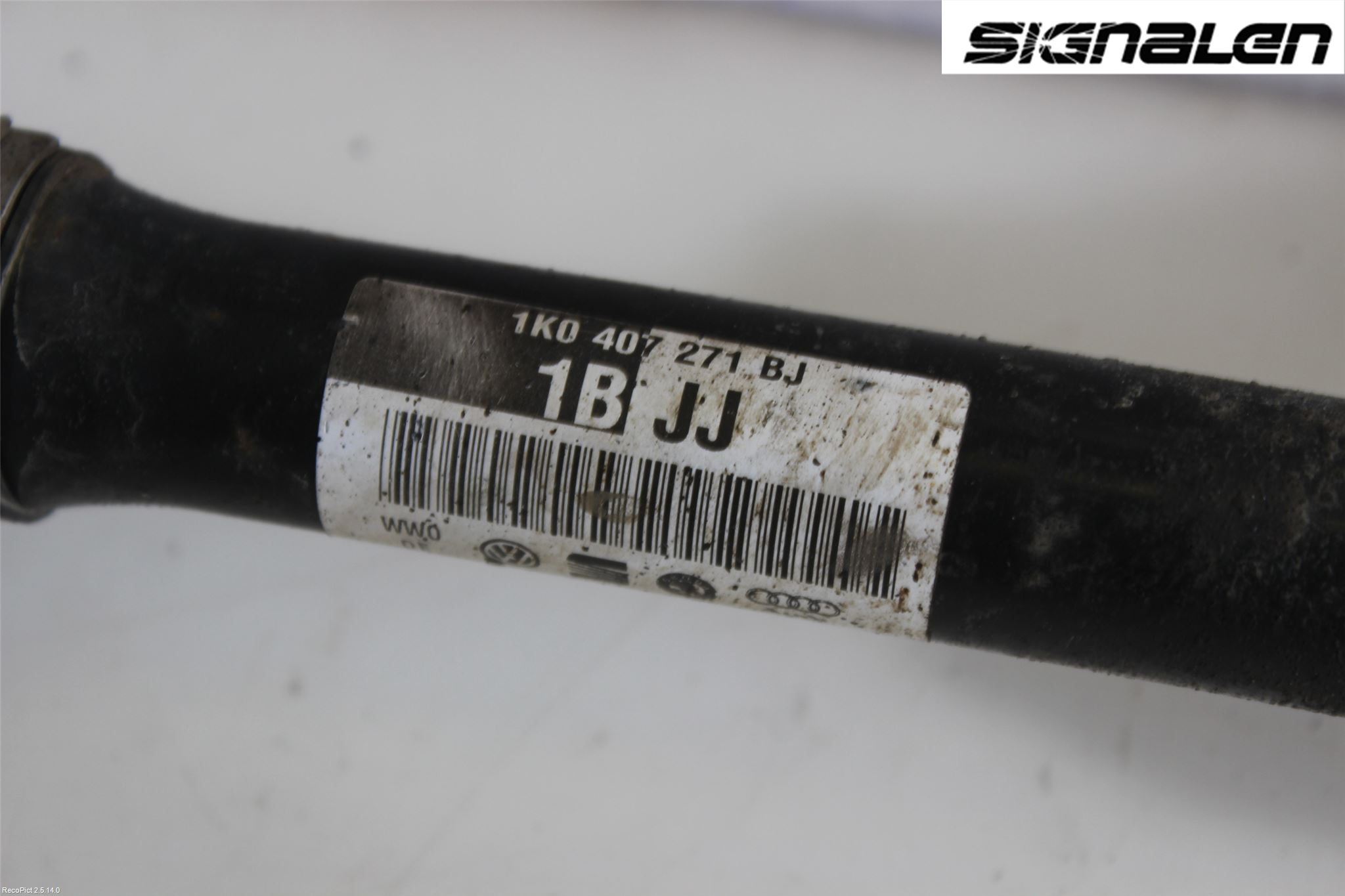 Volkswagen VW CADDY      04-10 Drivaksel Foran Kompl Venstre