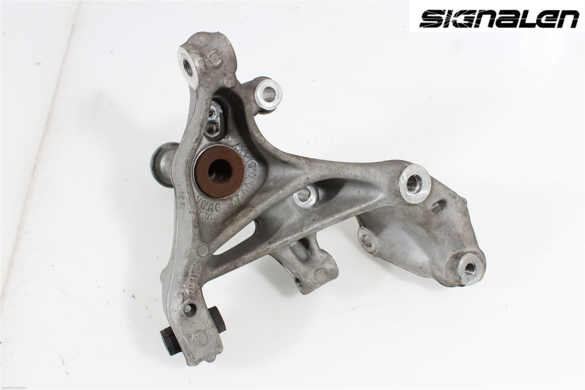 Volkswagen VW PASSAT 15-19 Spindel Vb