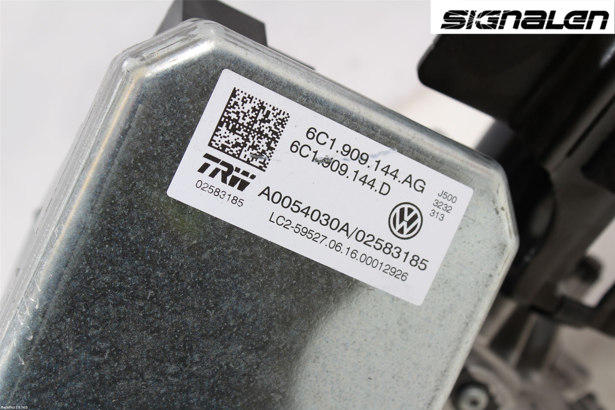Volkswagen VW POLO 10-17 Rattakselaggregat Innebygd Servo