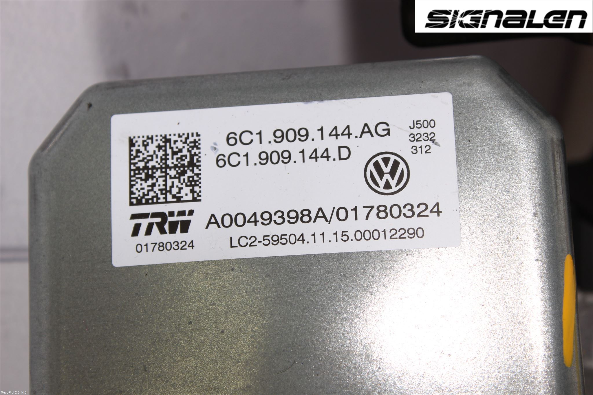 Volkswagen VW POLO 10-17 Rattakselaggregat Innebygd Servo