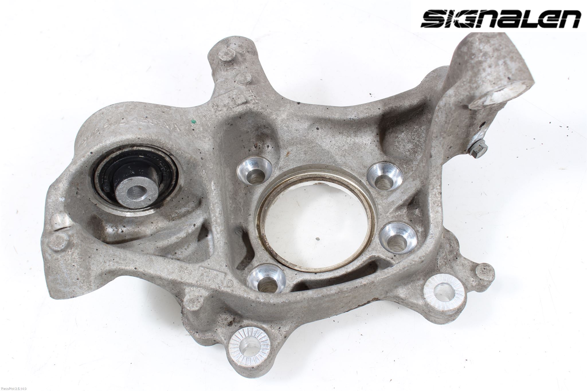 Audi A4/S4 B9 16-19 Spindel Vb