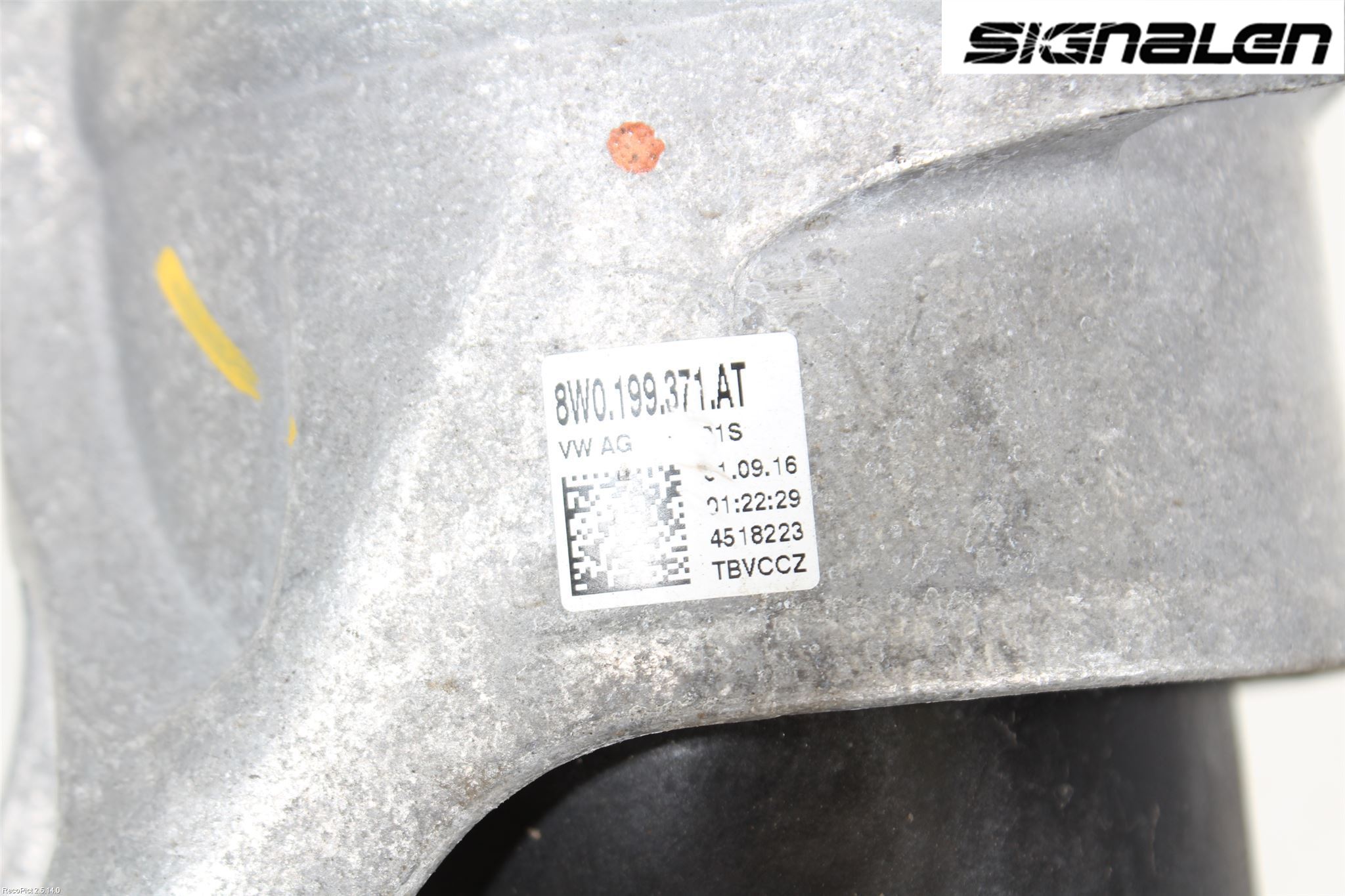Audi A4/S4 B9 16-19 Motor Feste Gummi