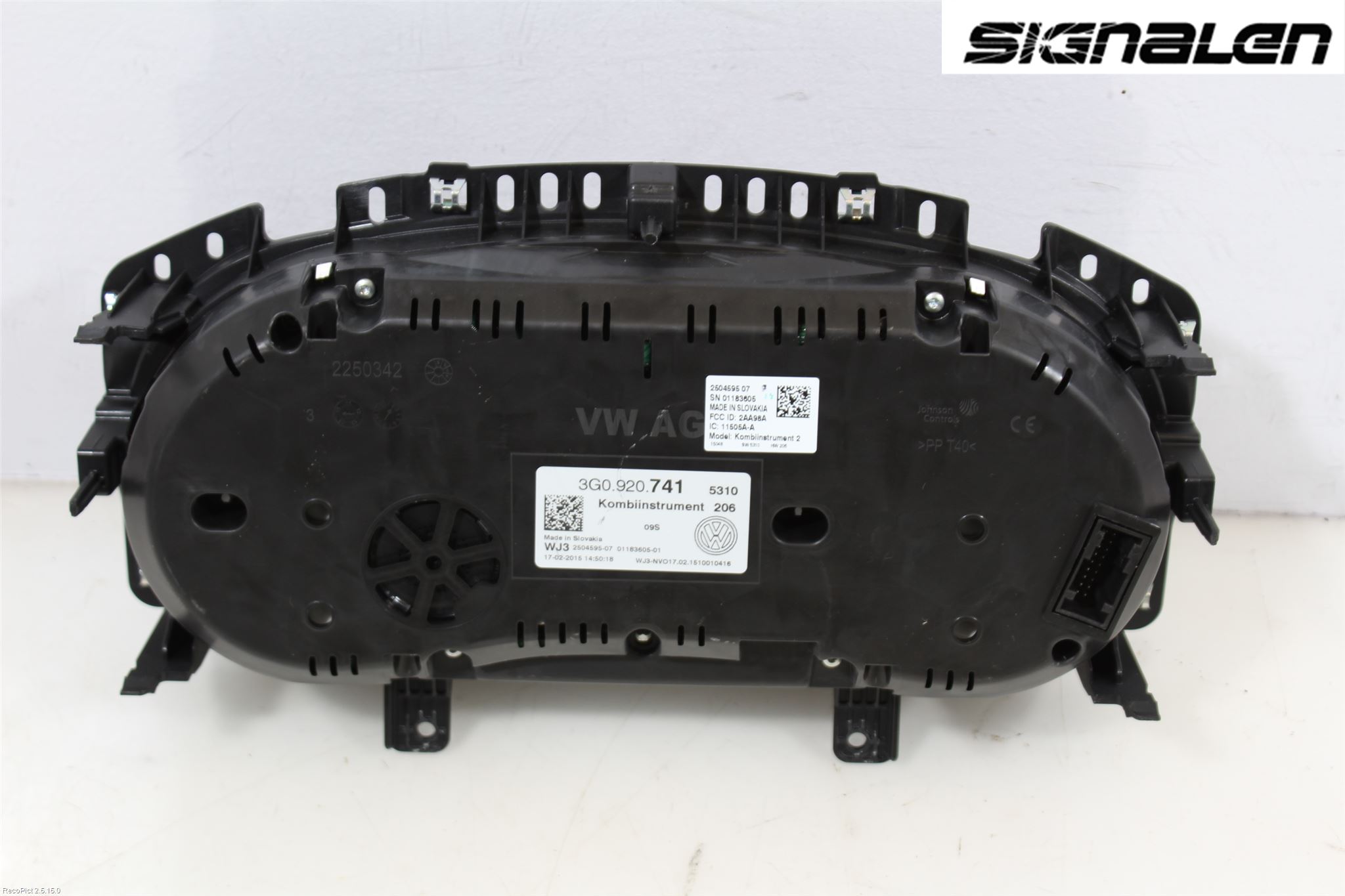 Volkswagen VW PASSAT 15-19 Instr Kombinert