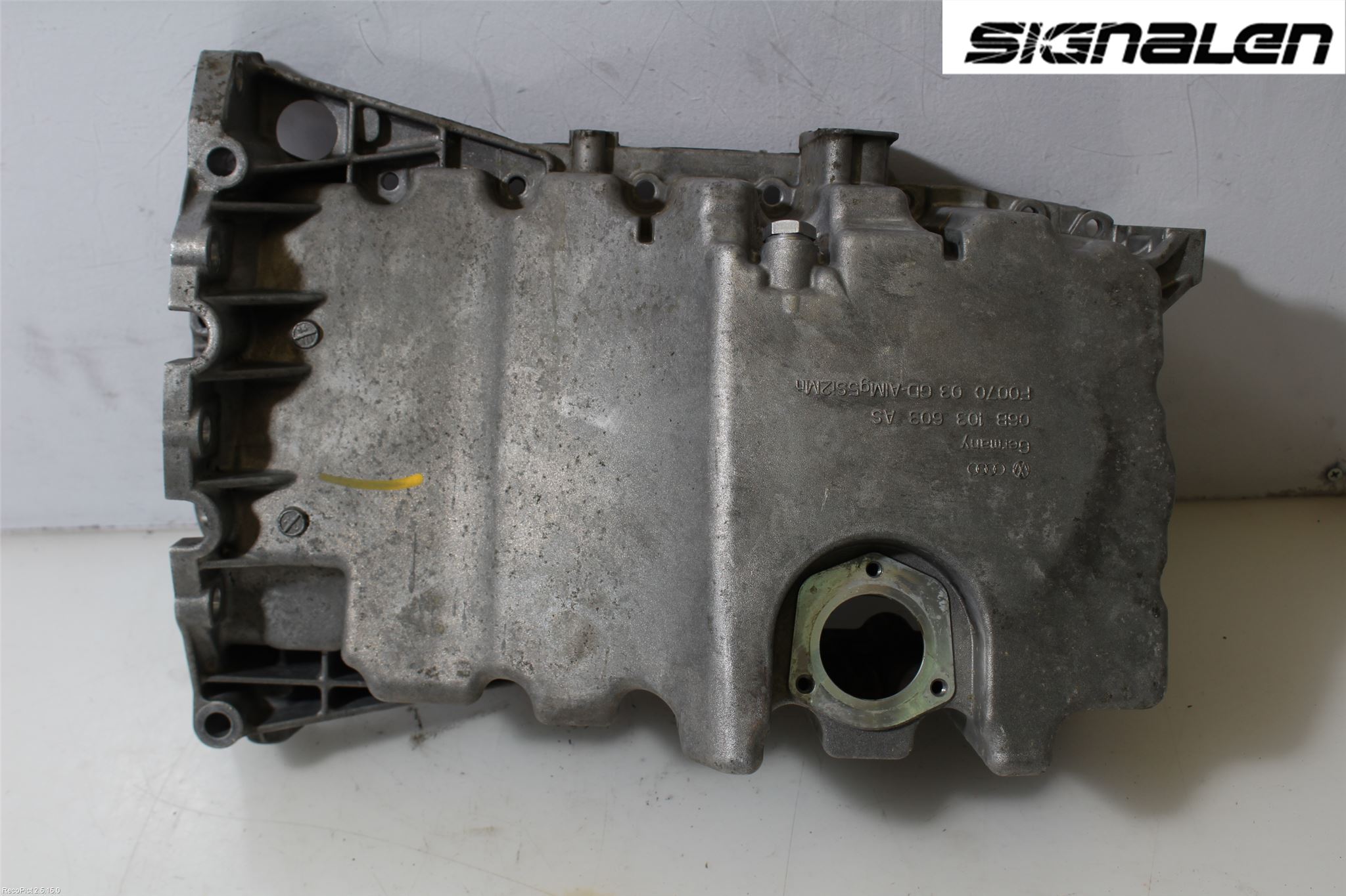 Audi A6/S6     05-11 Bunnpanne