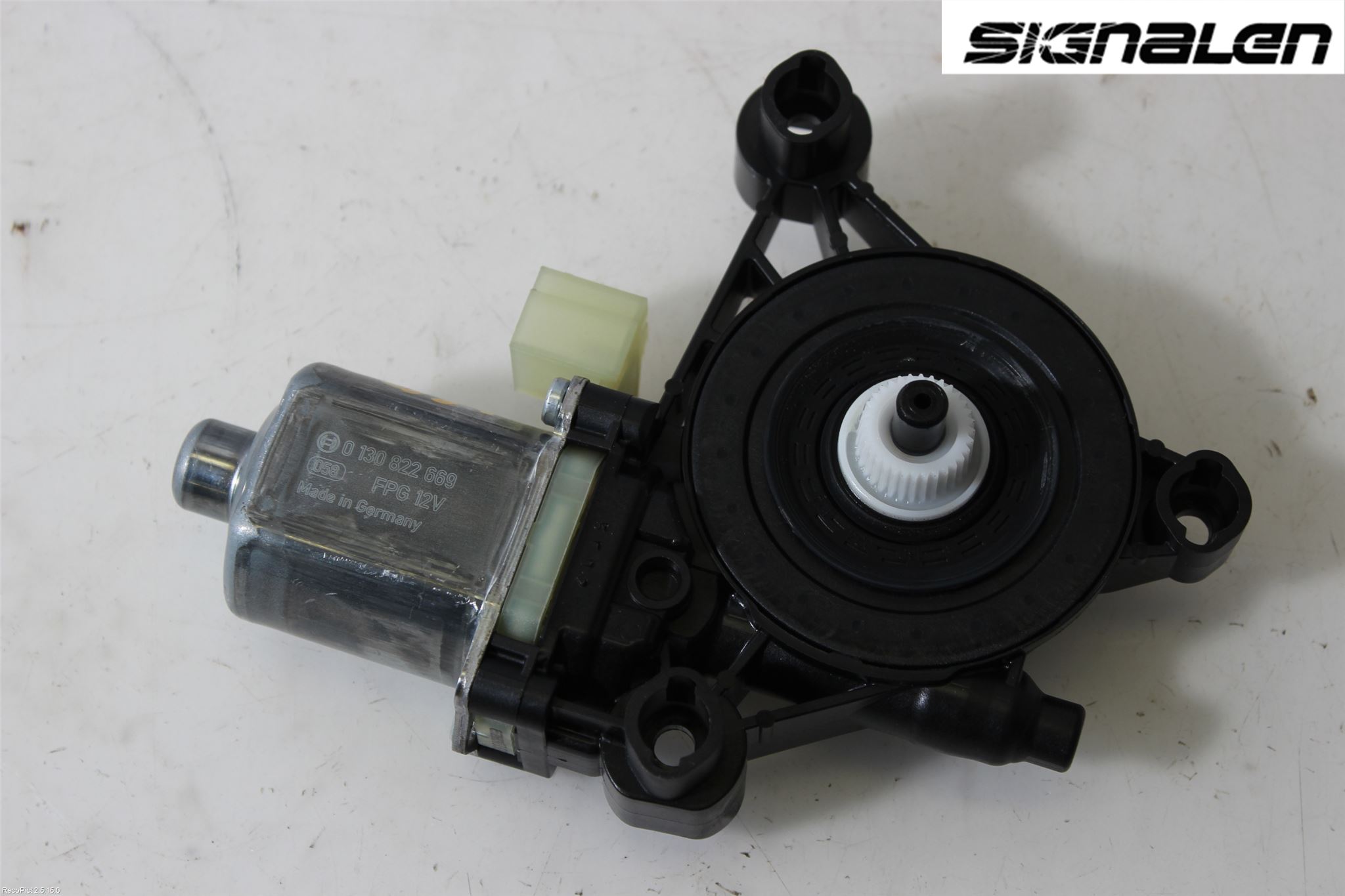 Audi A4/S4 B9 16-19 Vindusheismotor