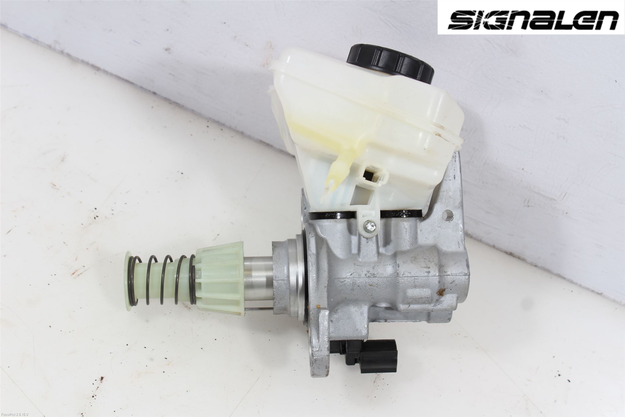 Audi A4/S4 B9 16-19 Brems Hovedsylinder
