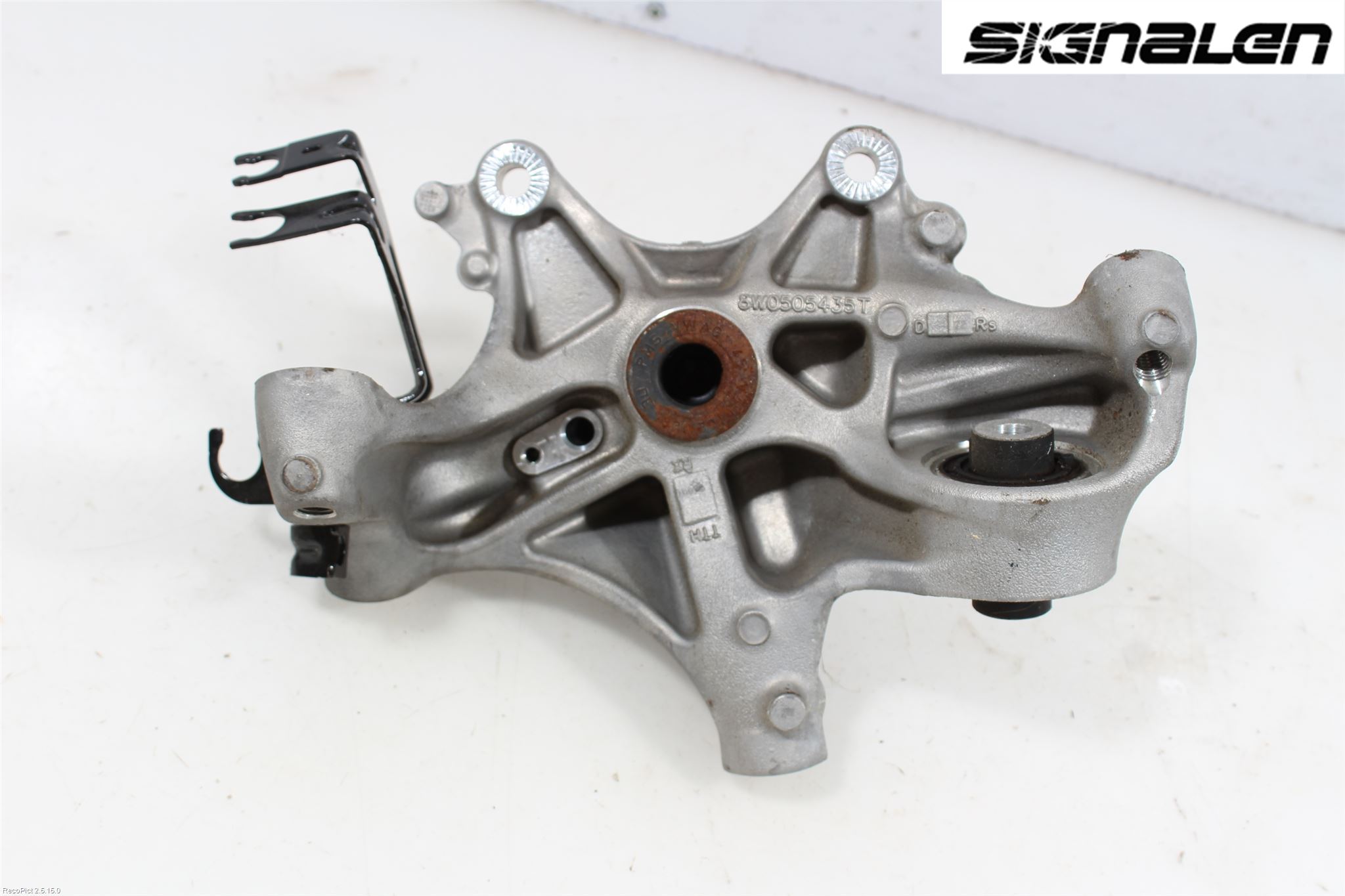 Audi A4/S4 B9 16-19 Spindel Vb