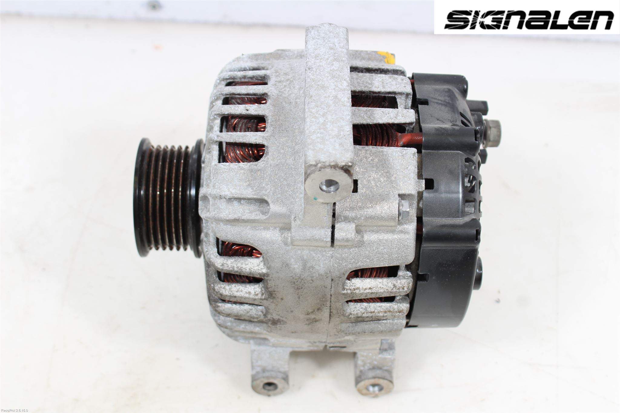 Opel ASTRA J 10-15 Dynamo