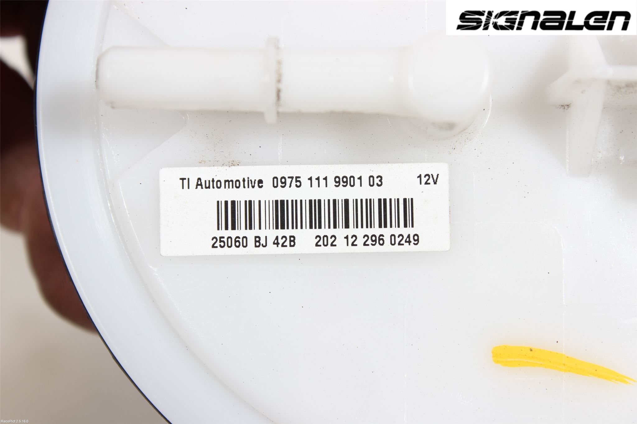Nissan NV200/NV200 COMBI Giver Drivstofftank