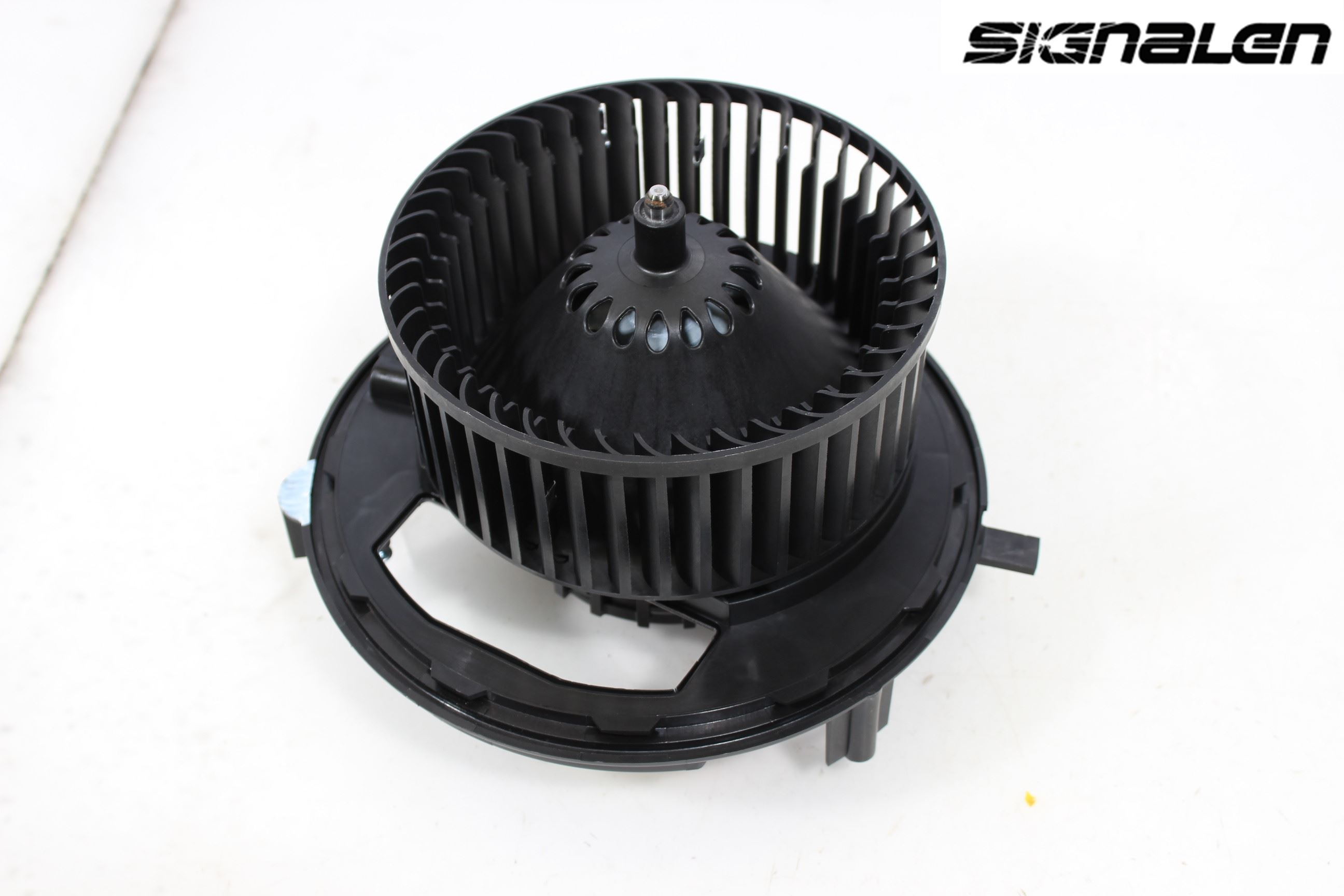Volkswagen VW TIGUAN 16-24 Varmeapparat Viftemotor