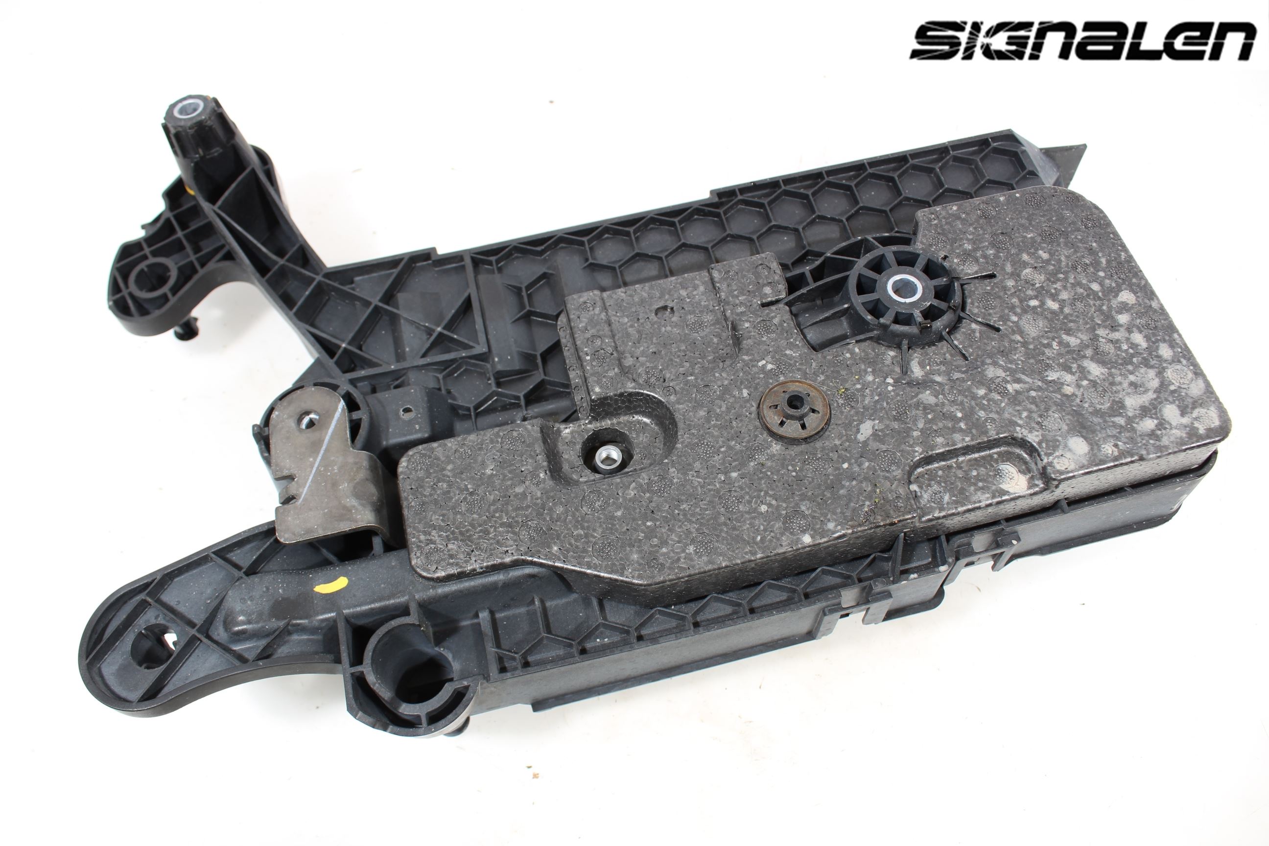 Volkswagen VW GOLF / E-GOLF VII 13-20 Batterikasse - Feste - Holder