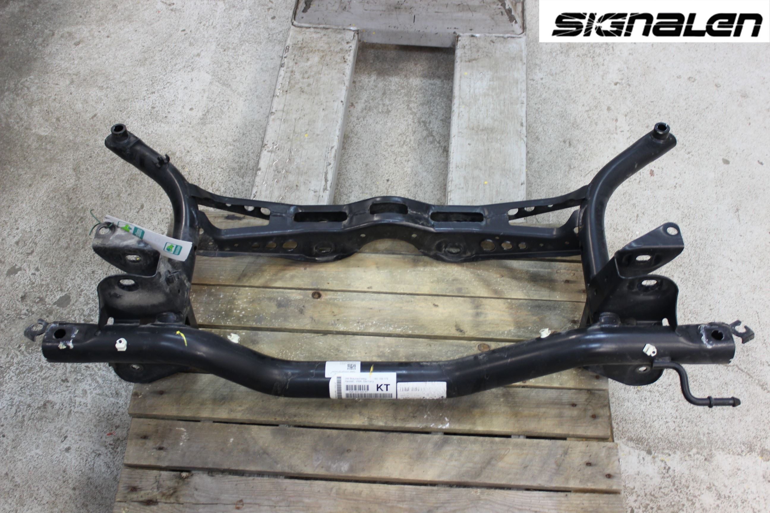 Volkswagen VW GOLF / E-GOLF VII 13-20 Bakaksel Feste Travers-Ramme