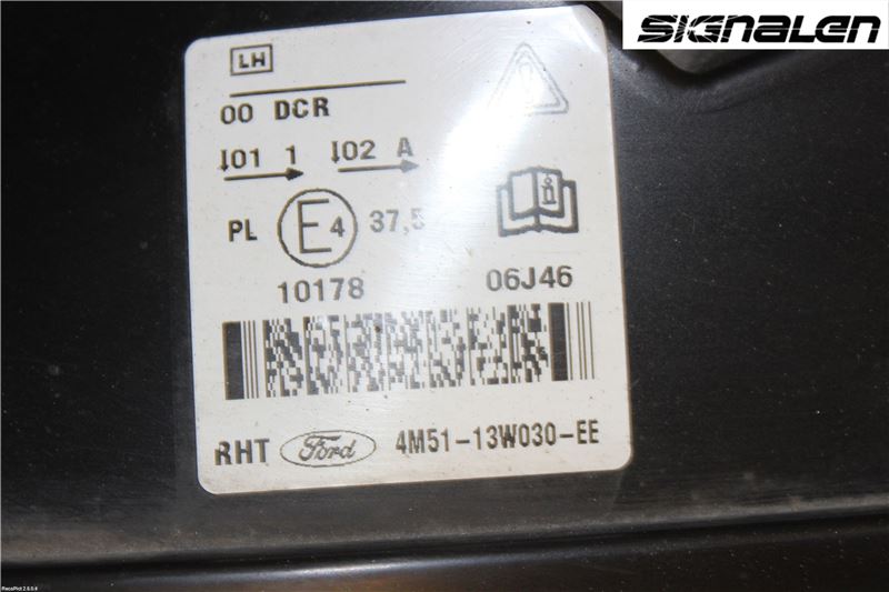 Ford FOCUS     04-07 Frontlykt Venstre
