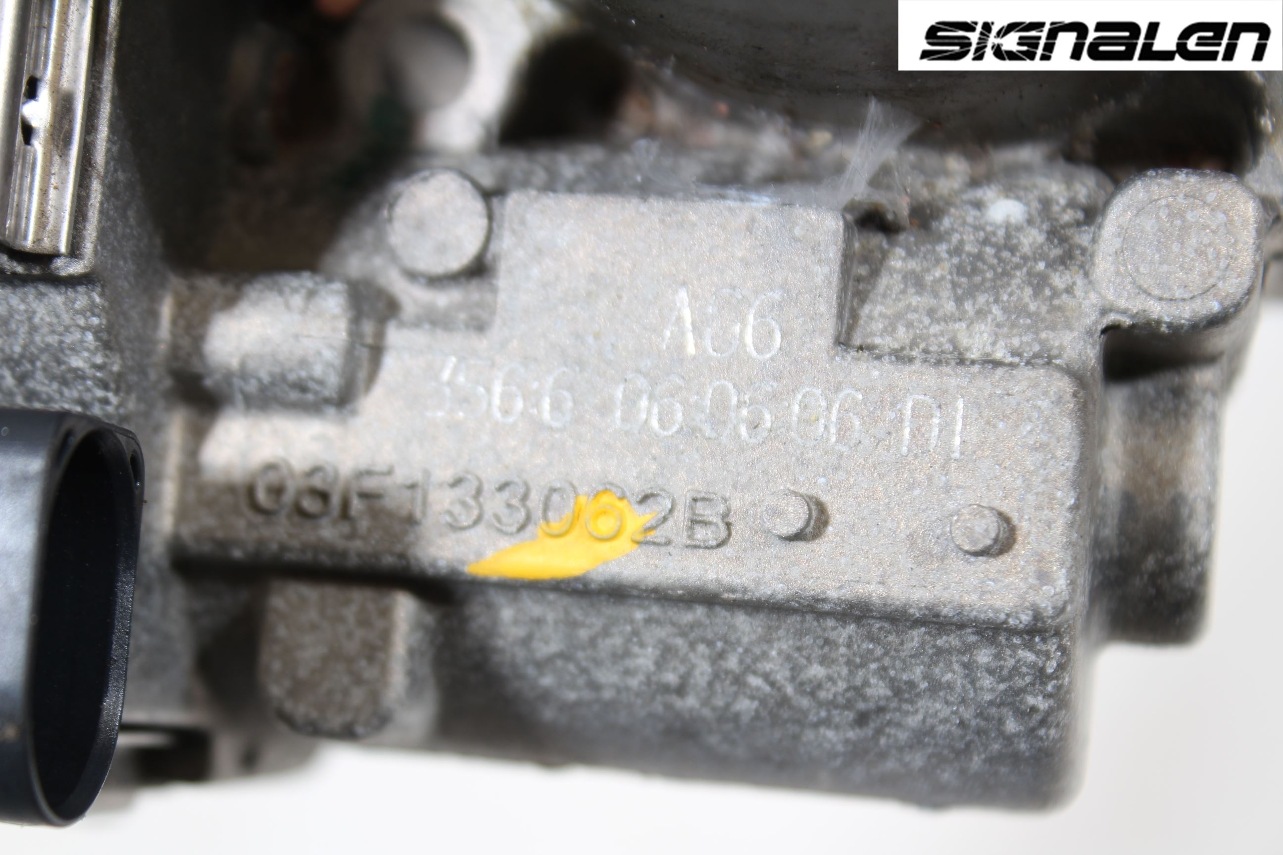 Volkswagen VW POLO 10-17 Inns Spjeldhus