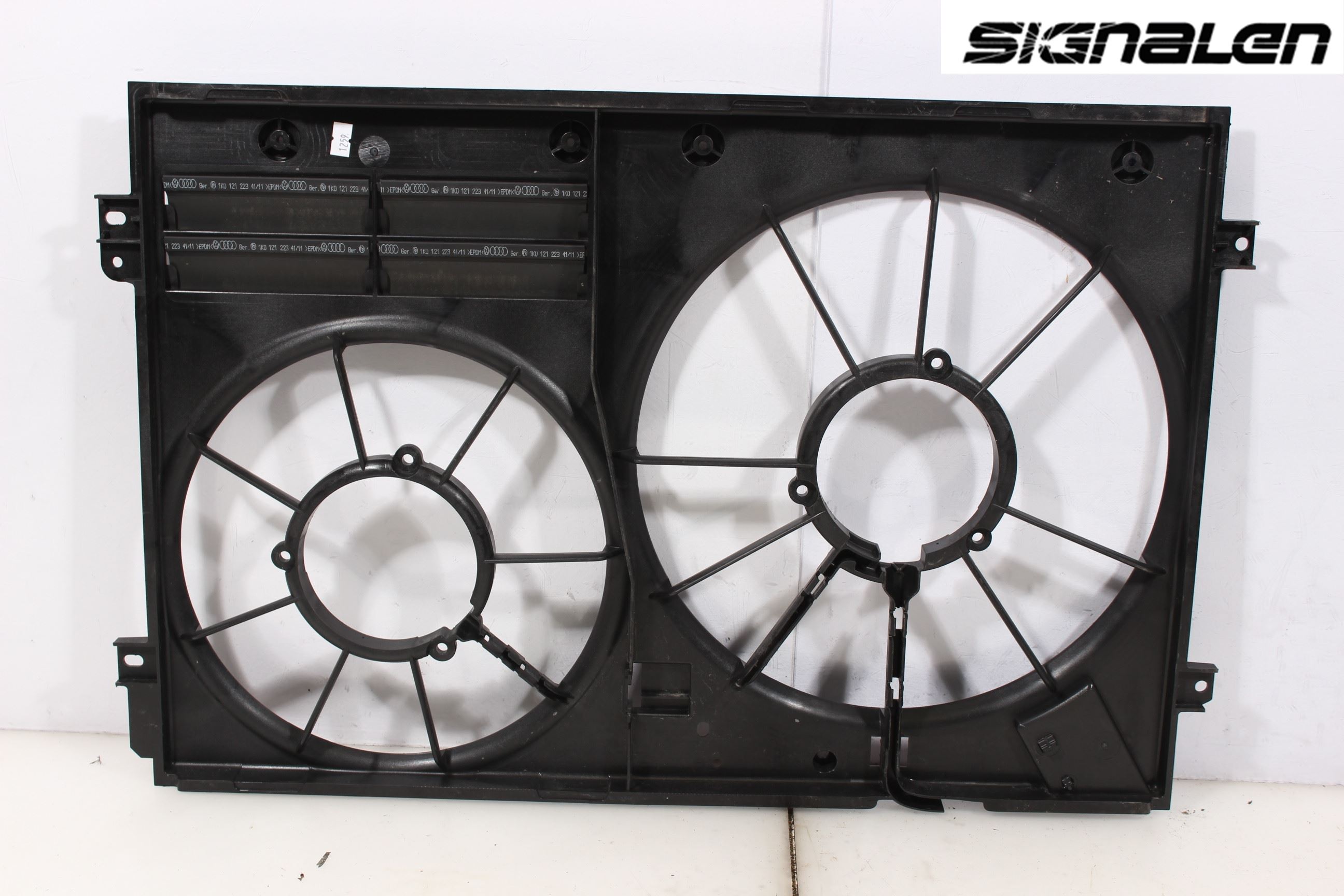 Volkswagen VW PASSAT 11-14 Kjølevifte-Radiator Hus-Kåpe