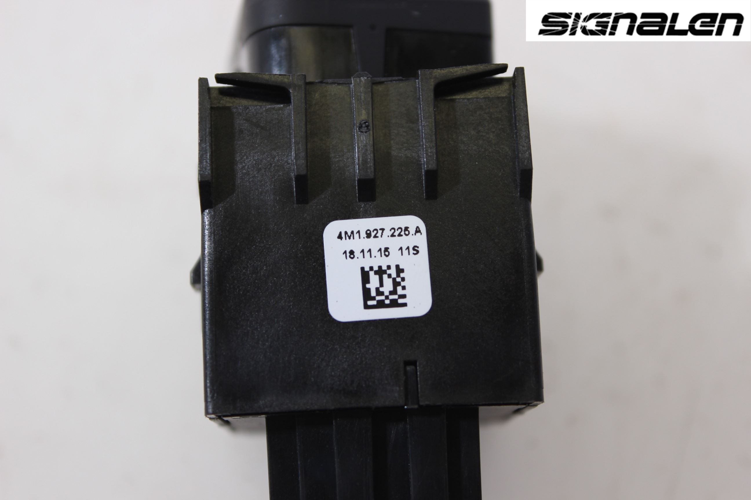Audi A4/S4 B9 16-19 Bryter Parkeringsbrems